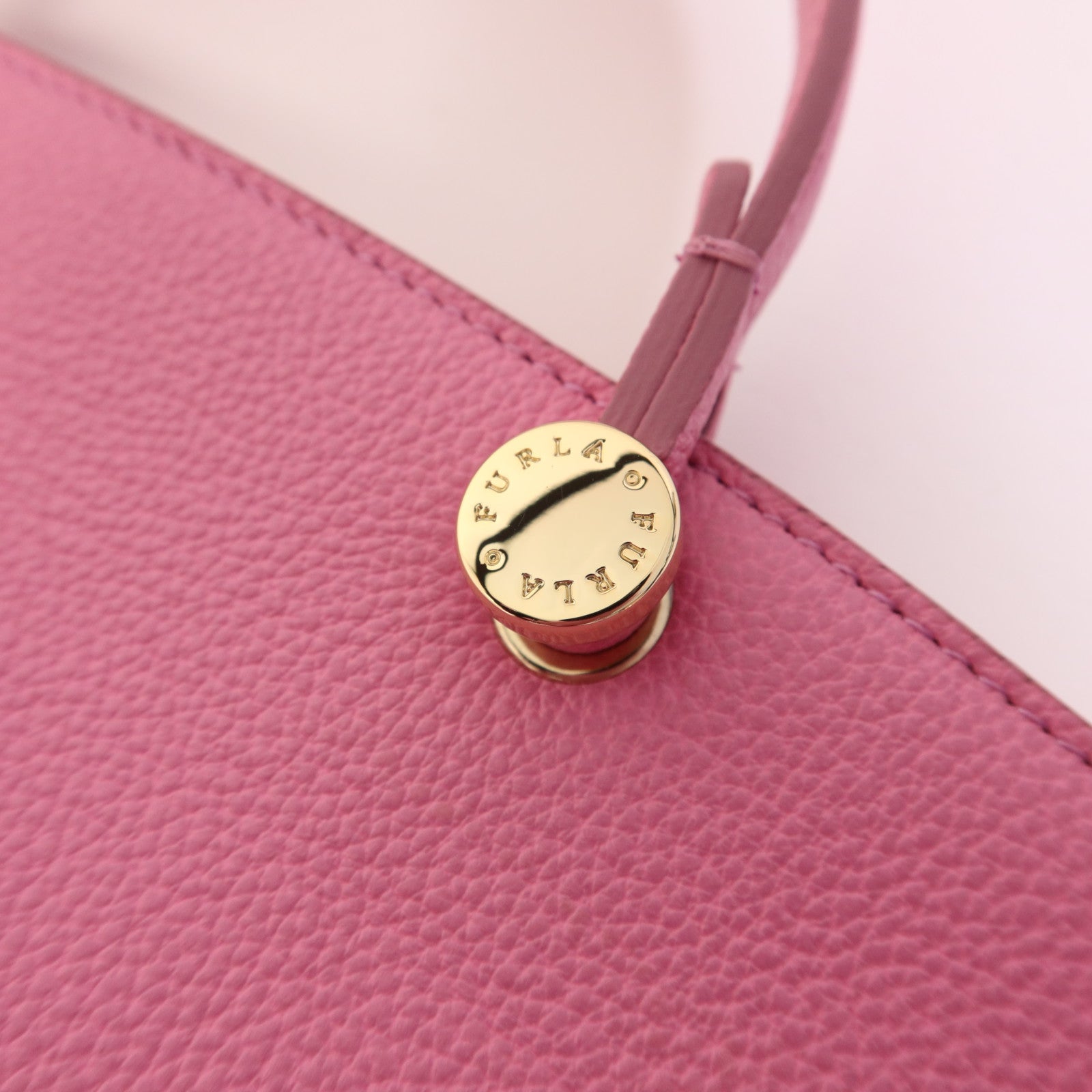 Furla 牛皮皮革2 Way Shoulder金扣手挽肩背兩用袋