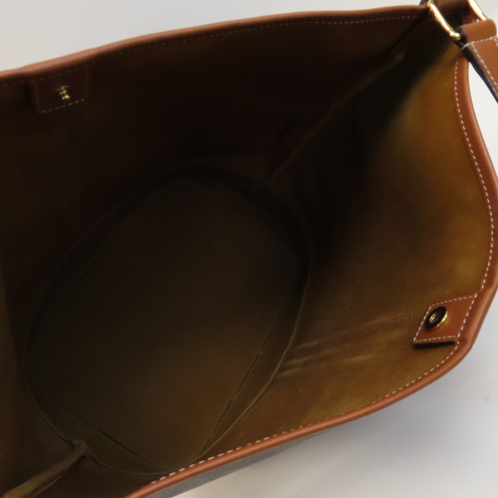 CELINE 塗層帆布Medium Triomphe Bucket金扣肩背袋啡色