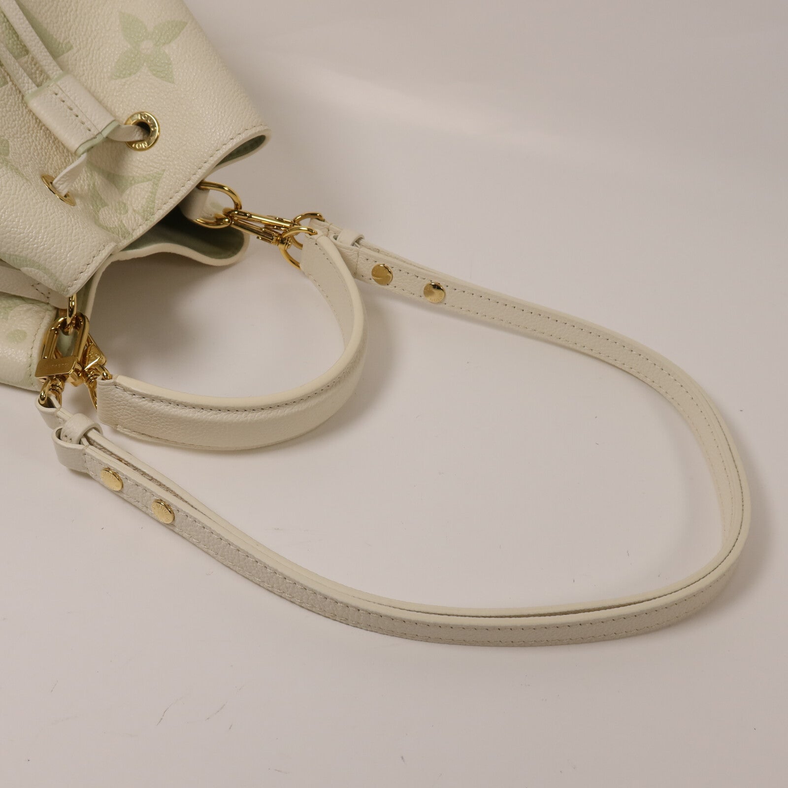 LOUIS VUITTON Monogram Empreinte Giant NeoNoe BB金扣手挽肩背兩用袋