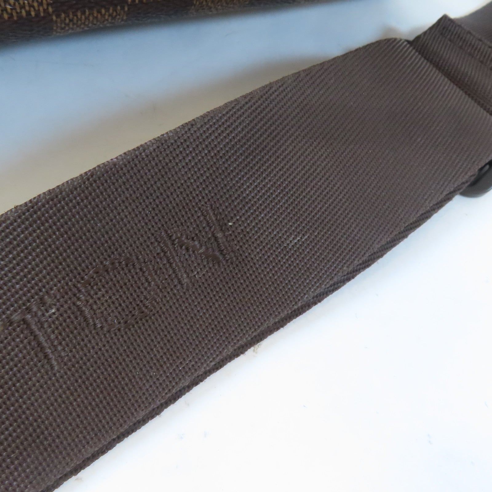 LOUIS VUITTON Damier Naviglio金扣肩背袋啡色