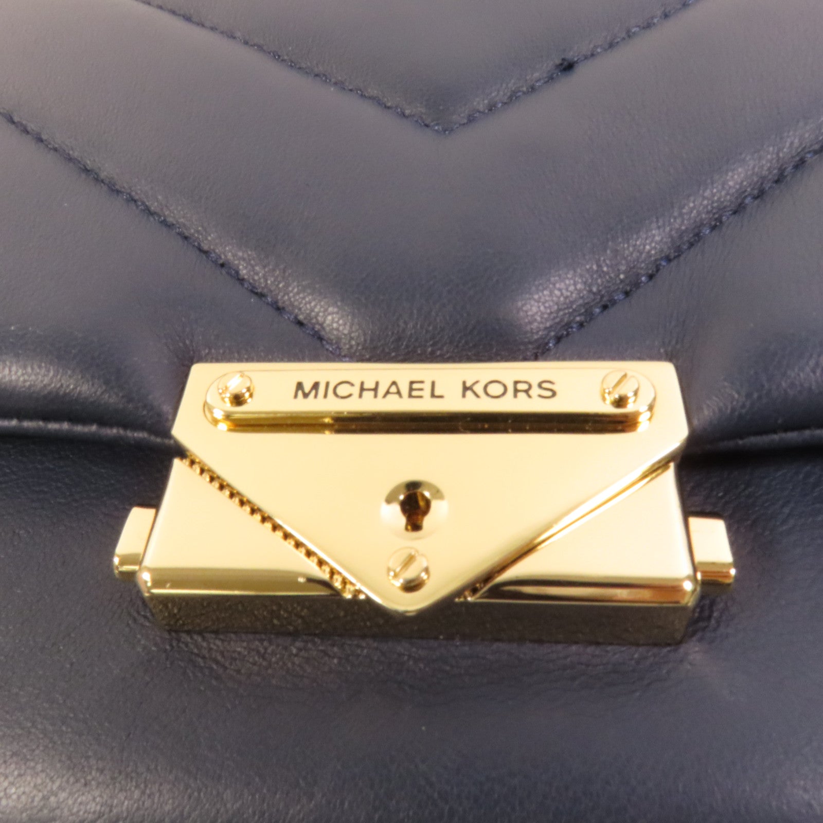 Michael Kors 牛皮皮革Chain Shoulder金扣肩背袋