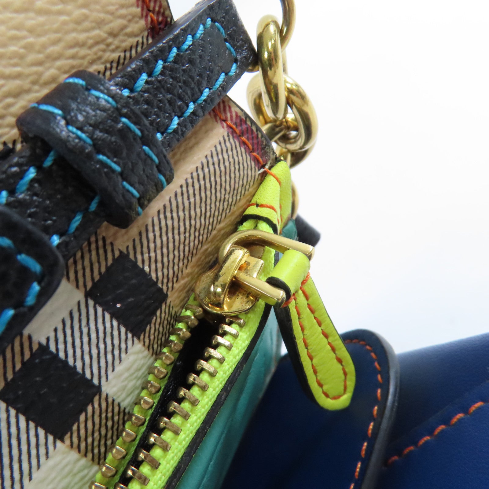 BURBERRY 牛皮皮革Wallet On Chain Shoulder Bag金扣肩背袋黑色