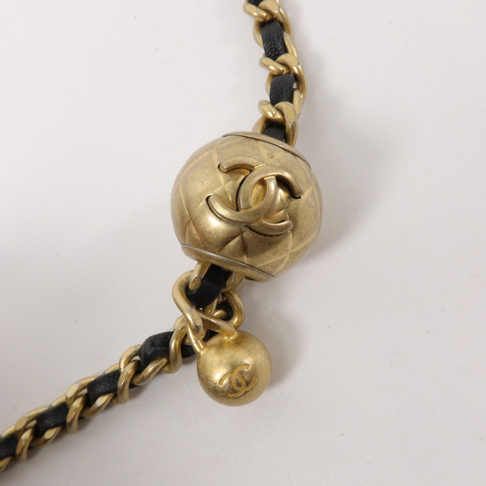 CHANEL 羊皮皮革Mini Vanity Case With Gold Ball鏈帶肩背袋