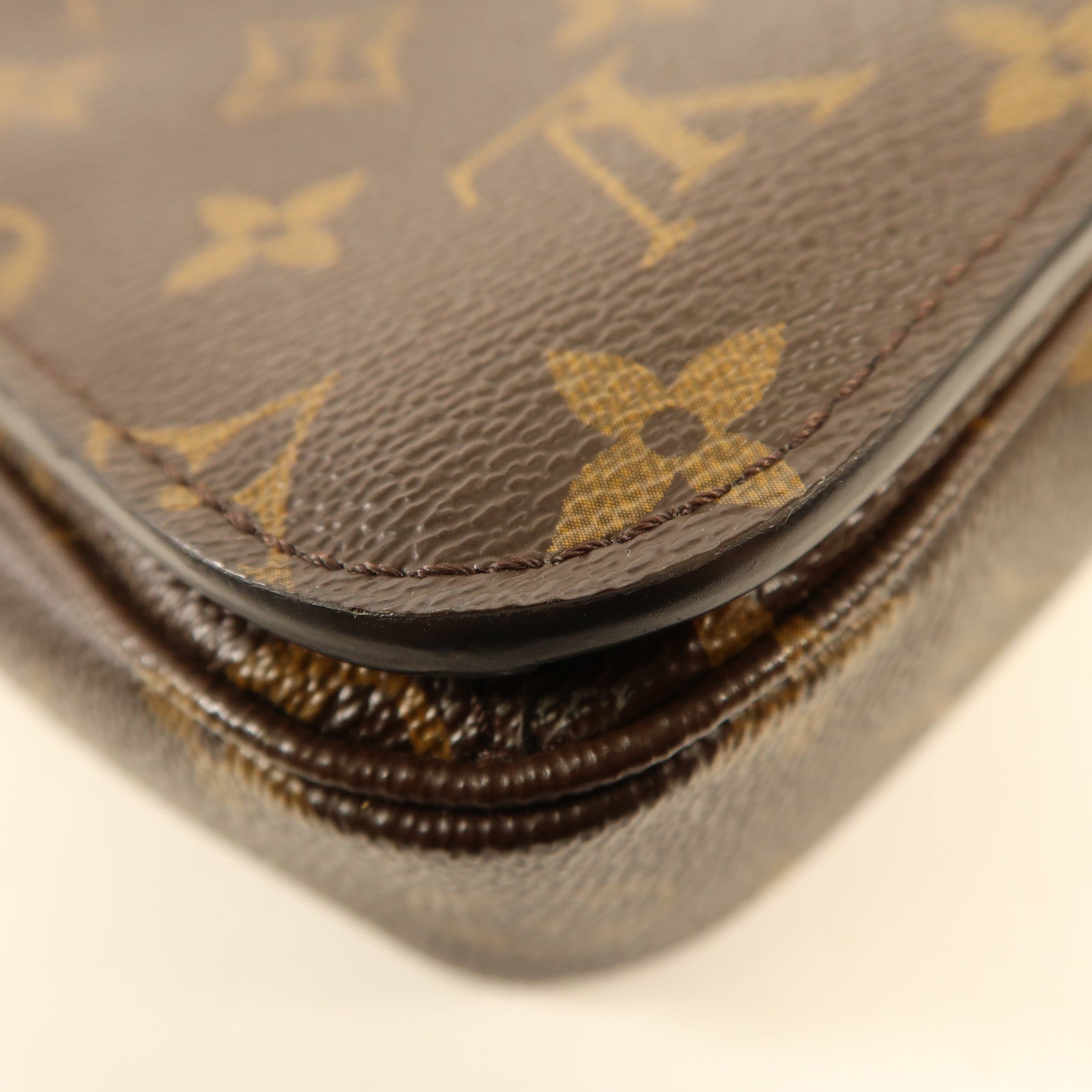 LOUIS VUITTON Monogram Pochette Metis MM金扣手挽肩背兩用袋
