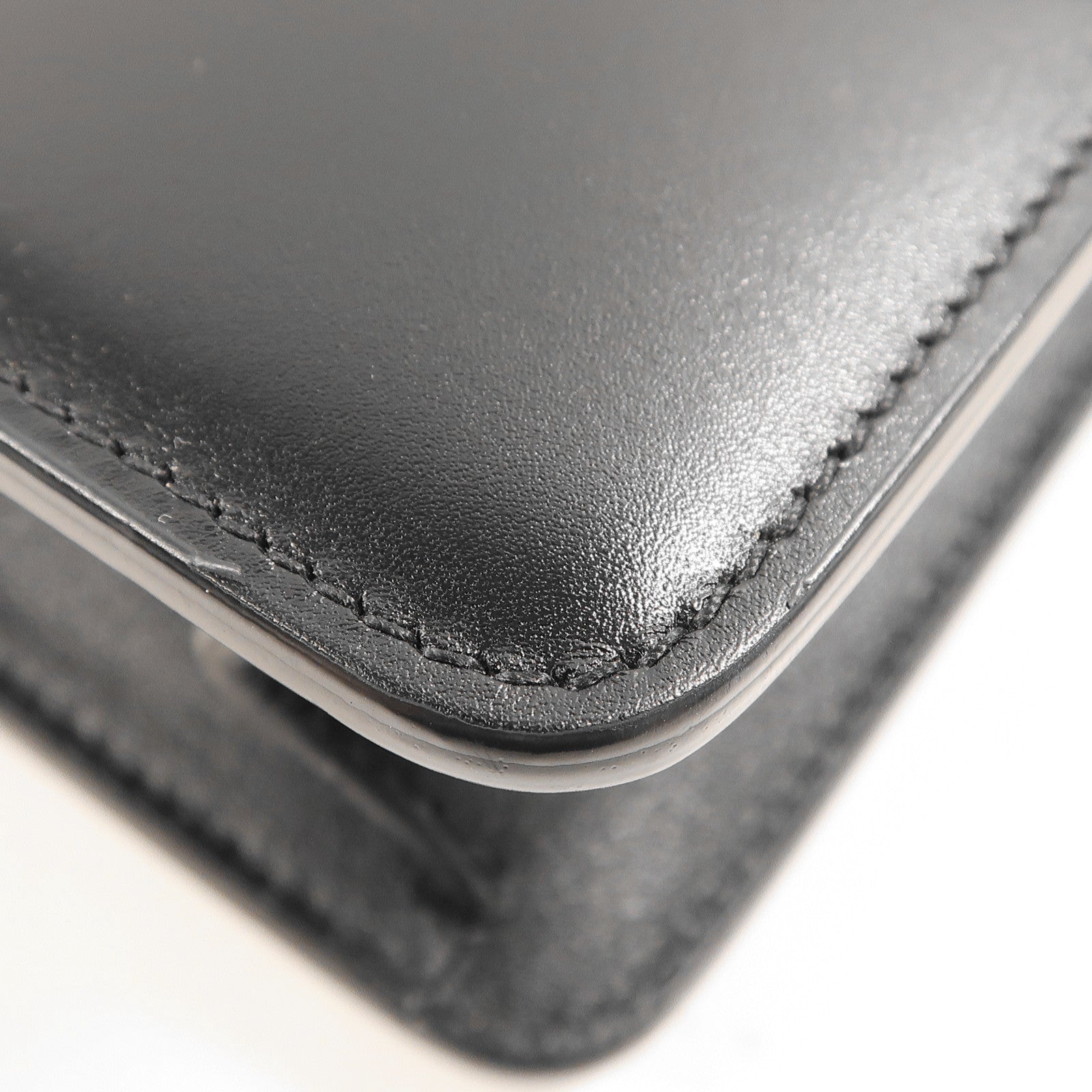 Dior 【激減優惠】牛皮皮革30 Montaigne金扣肩背袋