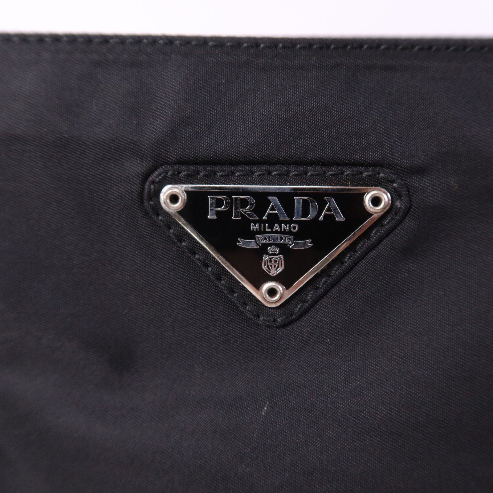 PRADA 尼龍Hand Bag銀扣手挽袋