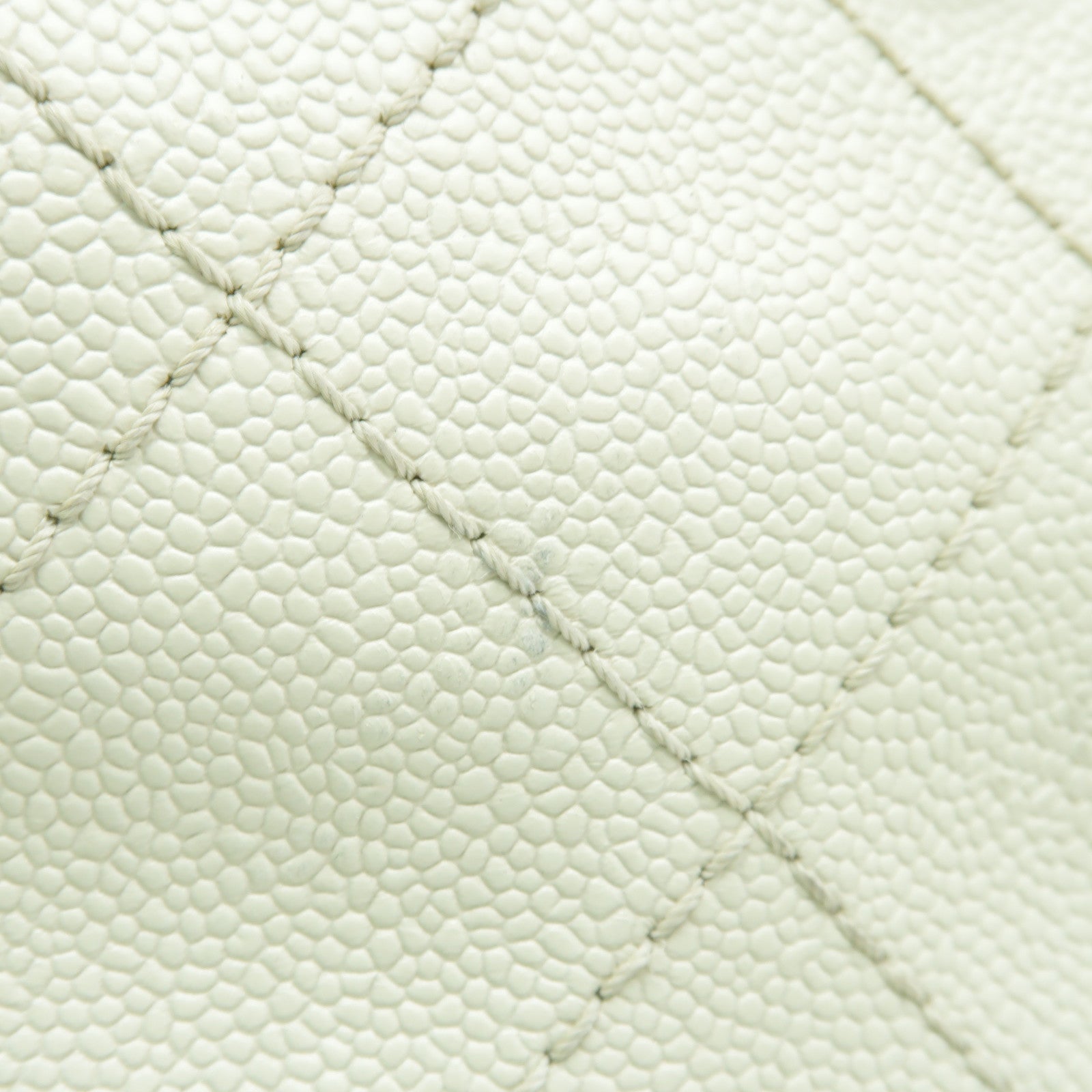 CHANEL 【激減優惠】菱格Caviar皮革Tote Bag銀扣手挽袋白色/黑色