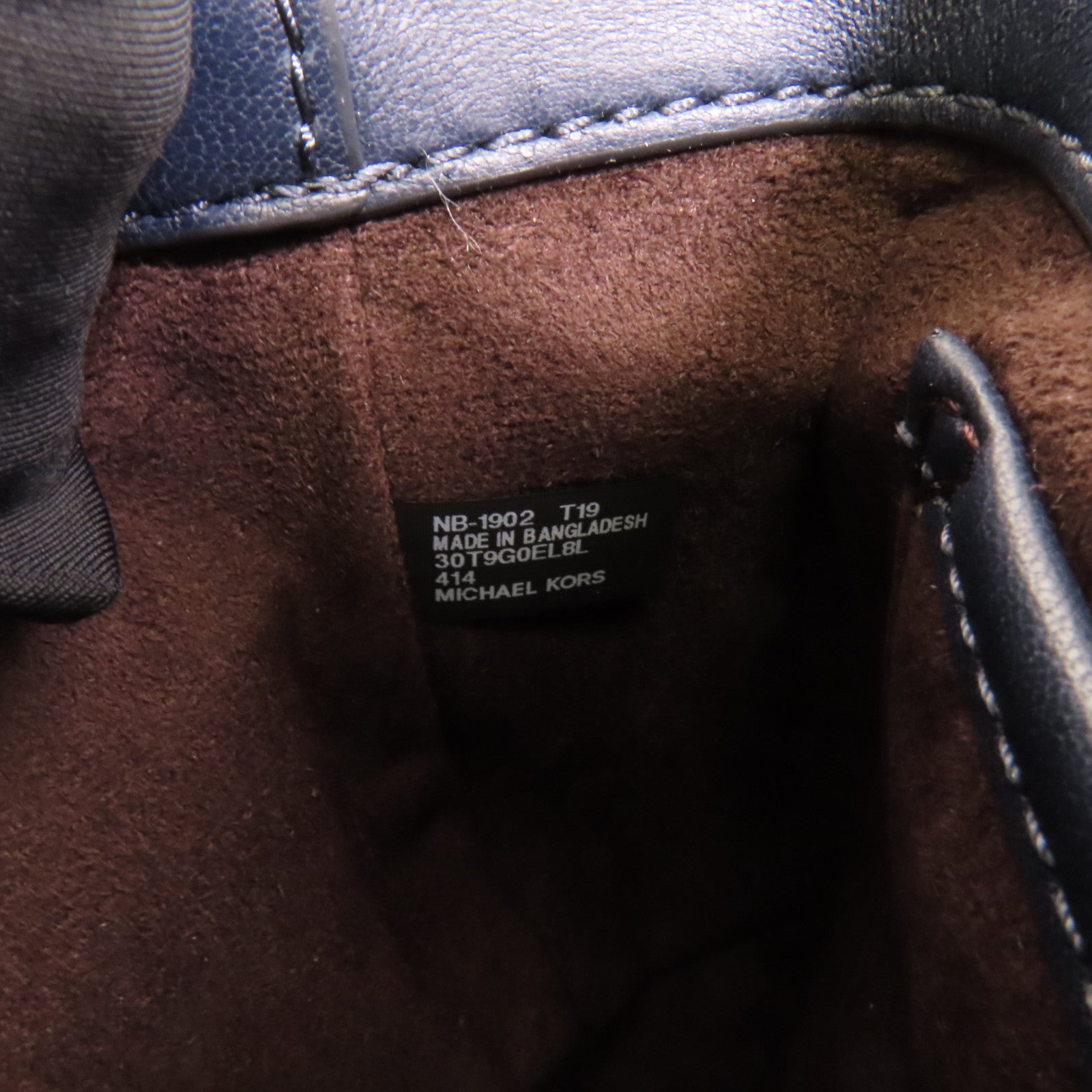 Michael Kors 牛皮皮革Chain Shoulder金扣肩背袋