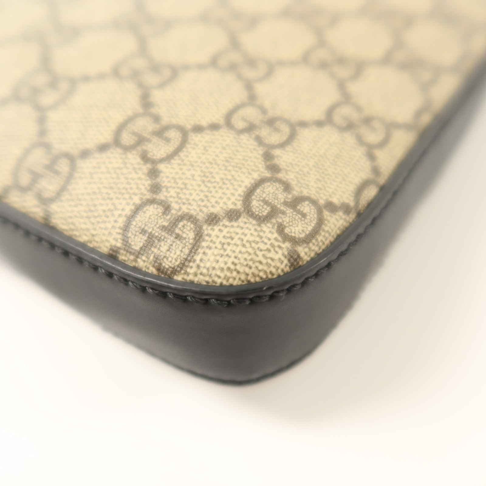 GUCCI 塗層帆布Shoulder Bag銀扣肩背袋