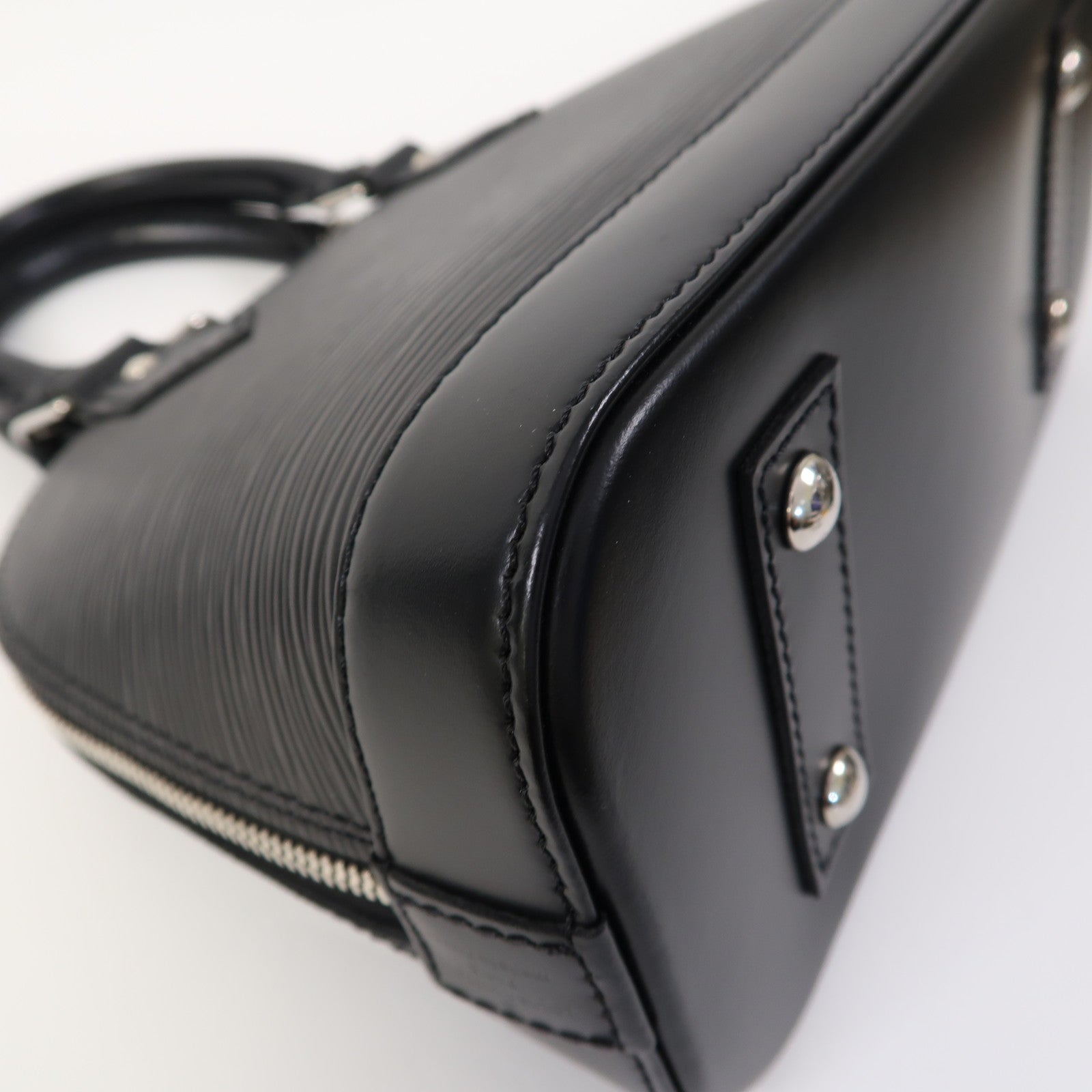 LOUIS VUITTON Epi Alma BB銀扣手挽肩背兩用袋黑色