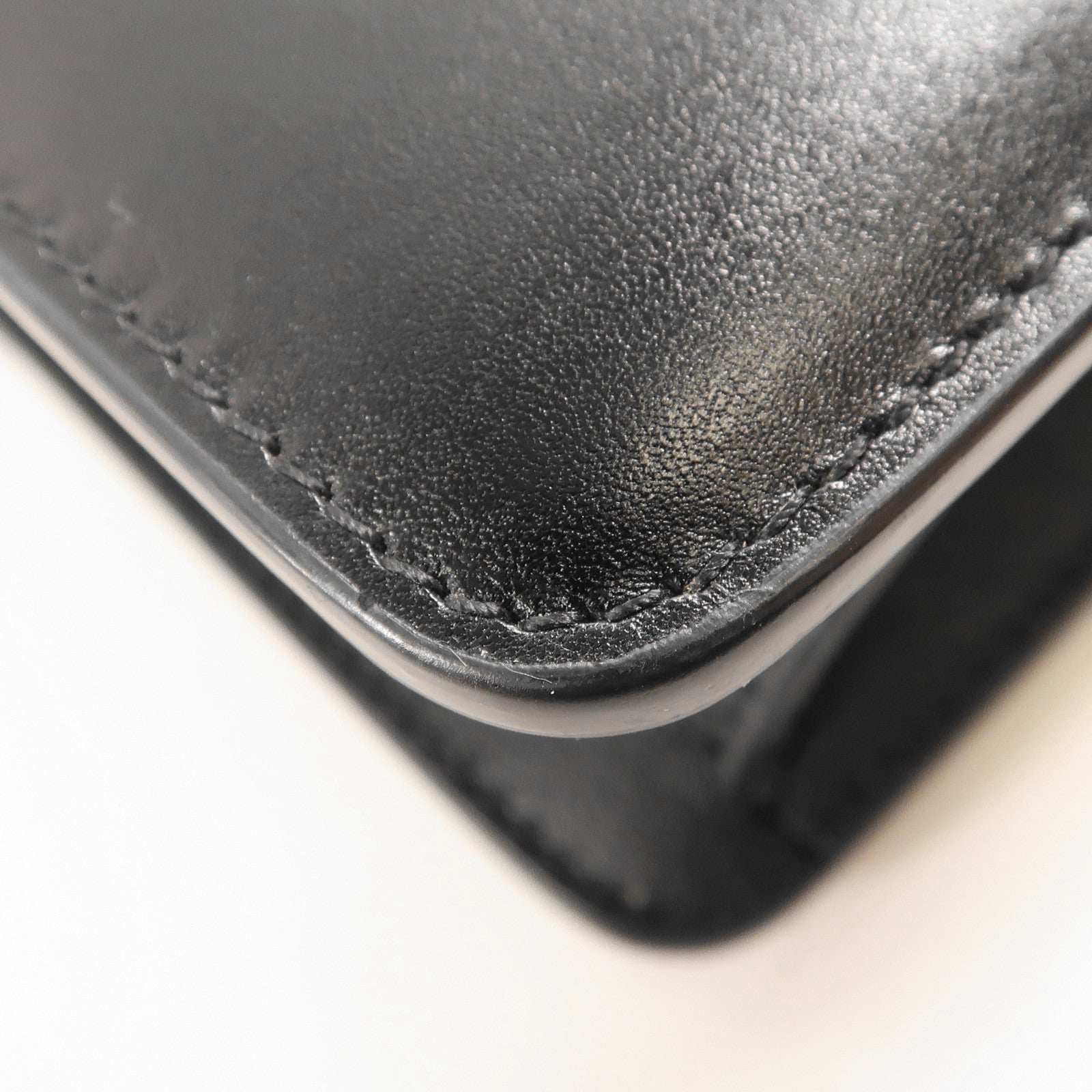 Dior 【激減優惠】牛皮皮革30 Montaigne金扣肩背袋