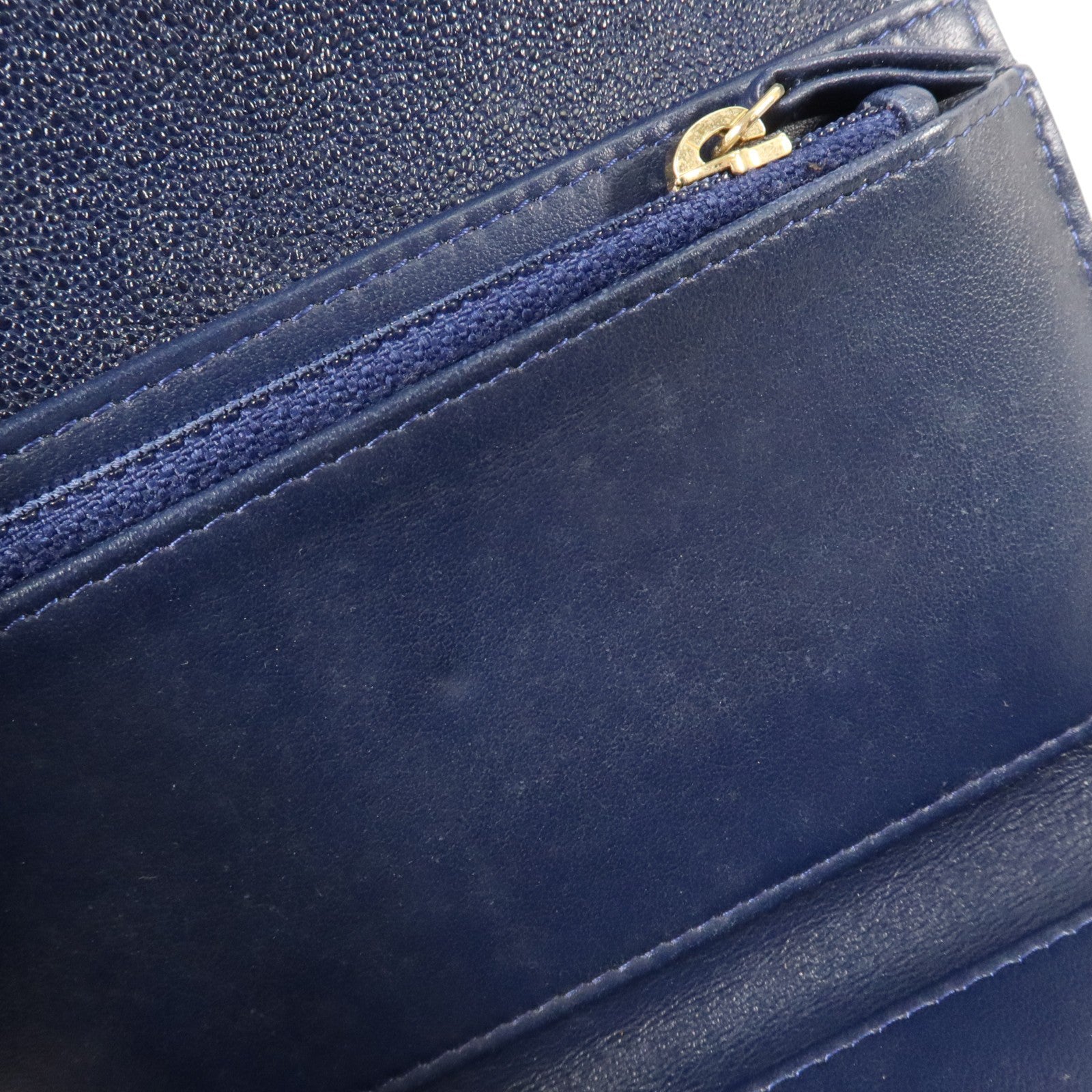 CHANEL 牛皮皮革Boy Chanel Wallet Medium金扣長錢包