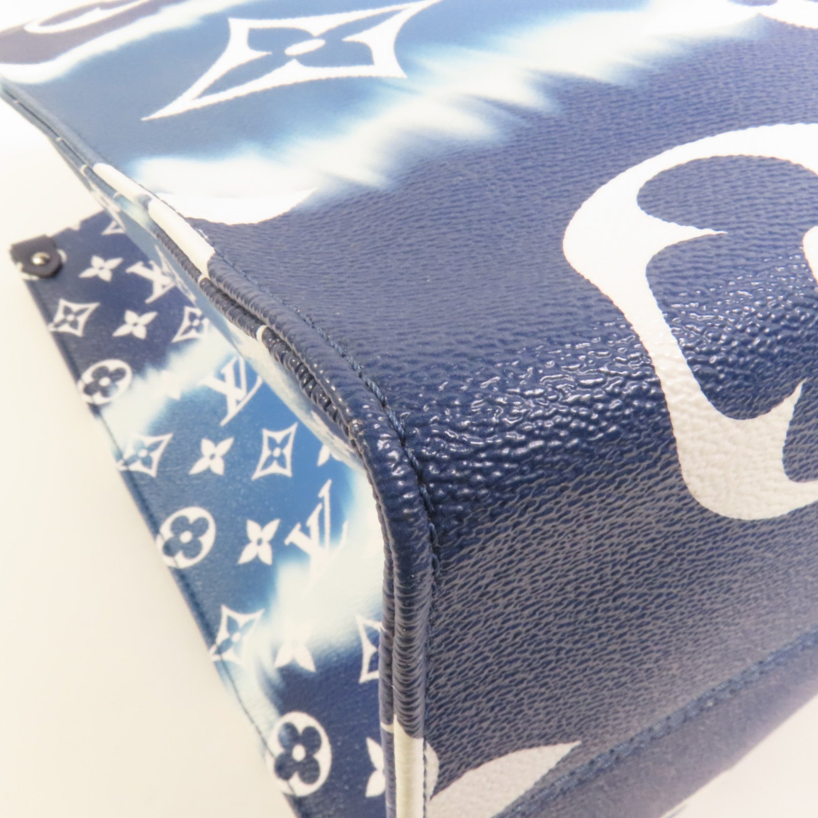 LOUIS VUITTON Monogram Escale On The Go銀扣手挽肩背兩用袋