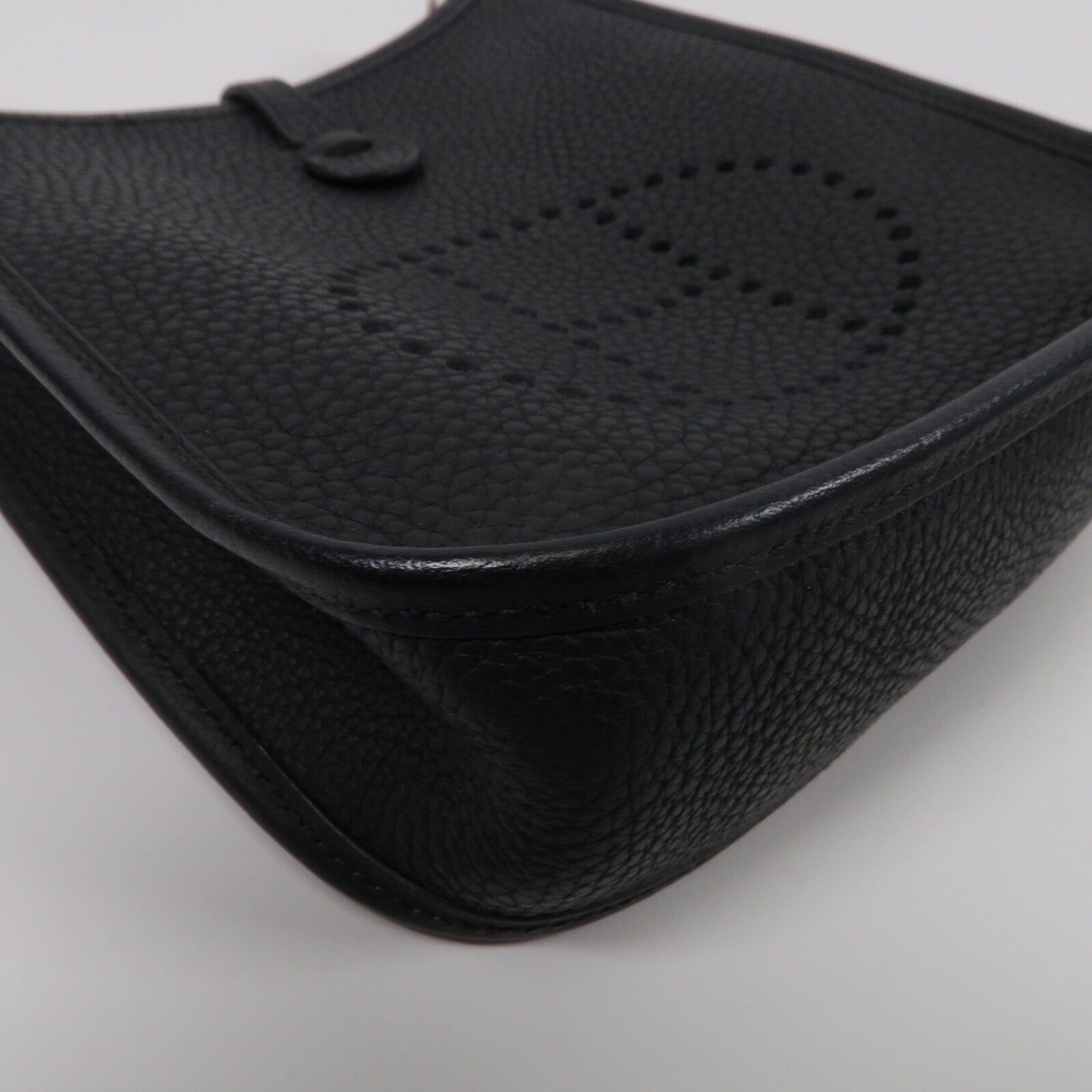 HERMES Clemence皮革Evelyne TPM肩背袋Noir