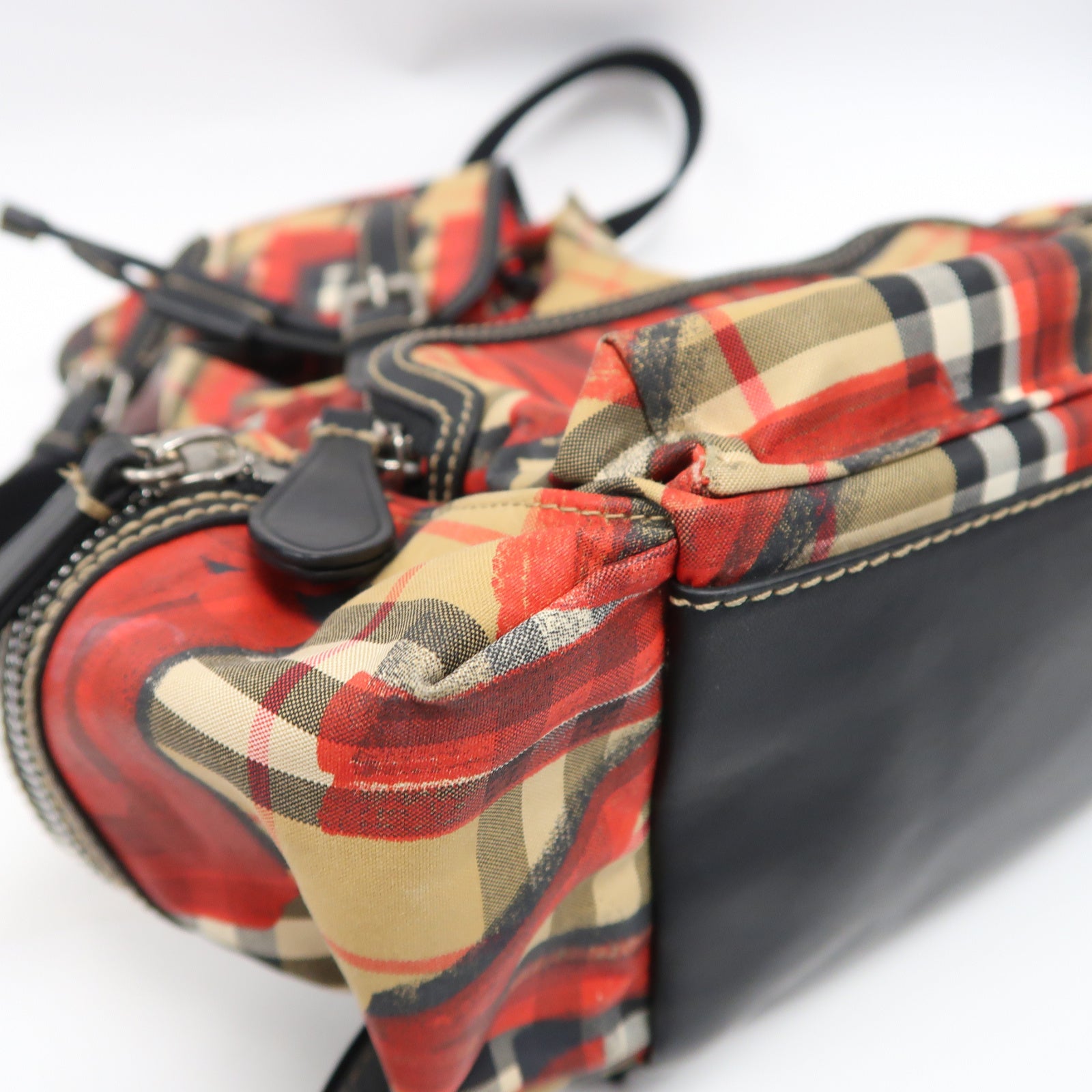 BURBERRY 帆布Backpack銀扣背包紅色/啡色