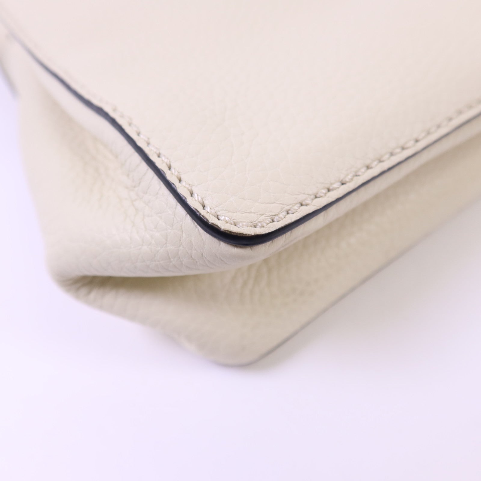 Valentino 牛皮皮革VRing Top Handle金扣手挽肩背兩用袋