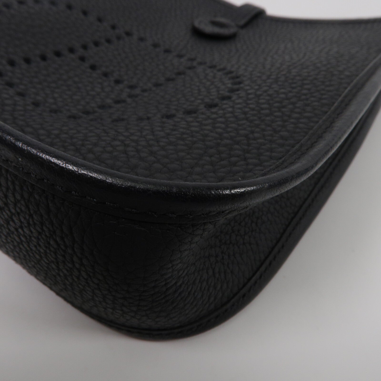 HERMES Clemence皮革Evelyne TPM肩背袋Noir