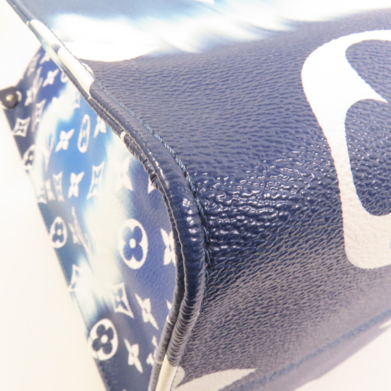 LOUIS VUITTON Monogram Escale On The Go銀扣手挽肩背兩用袋