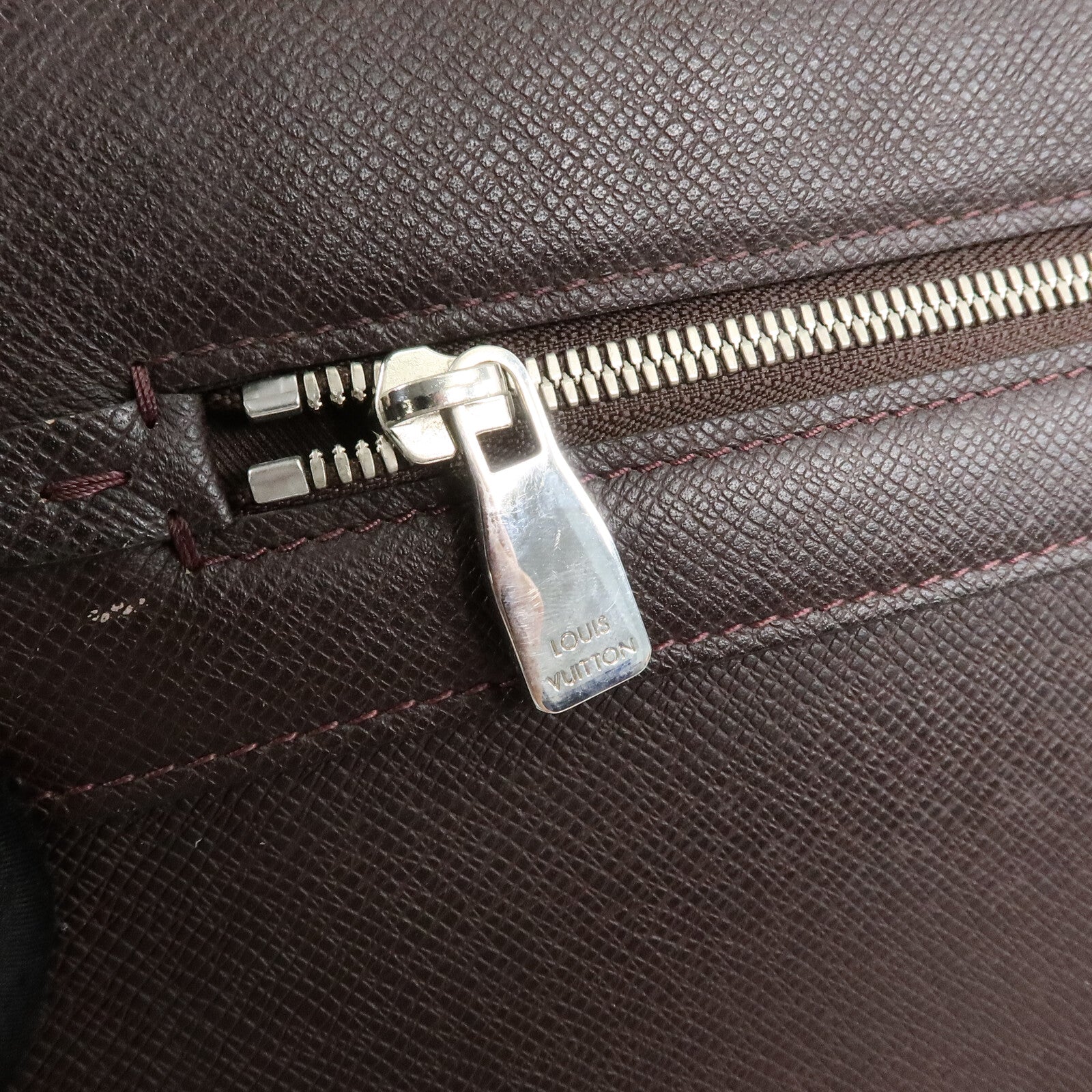 LOUIS VUITTON Taiga Roman PM肩背袋
