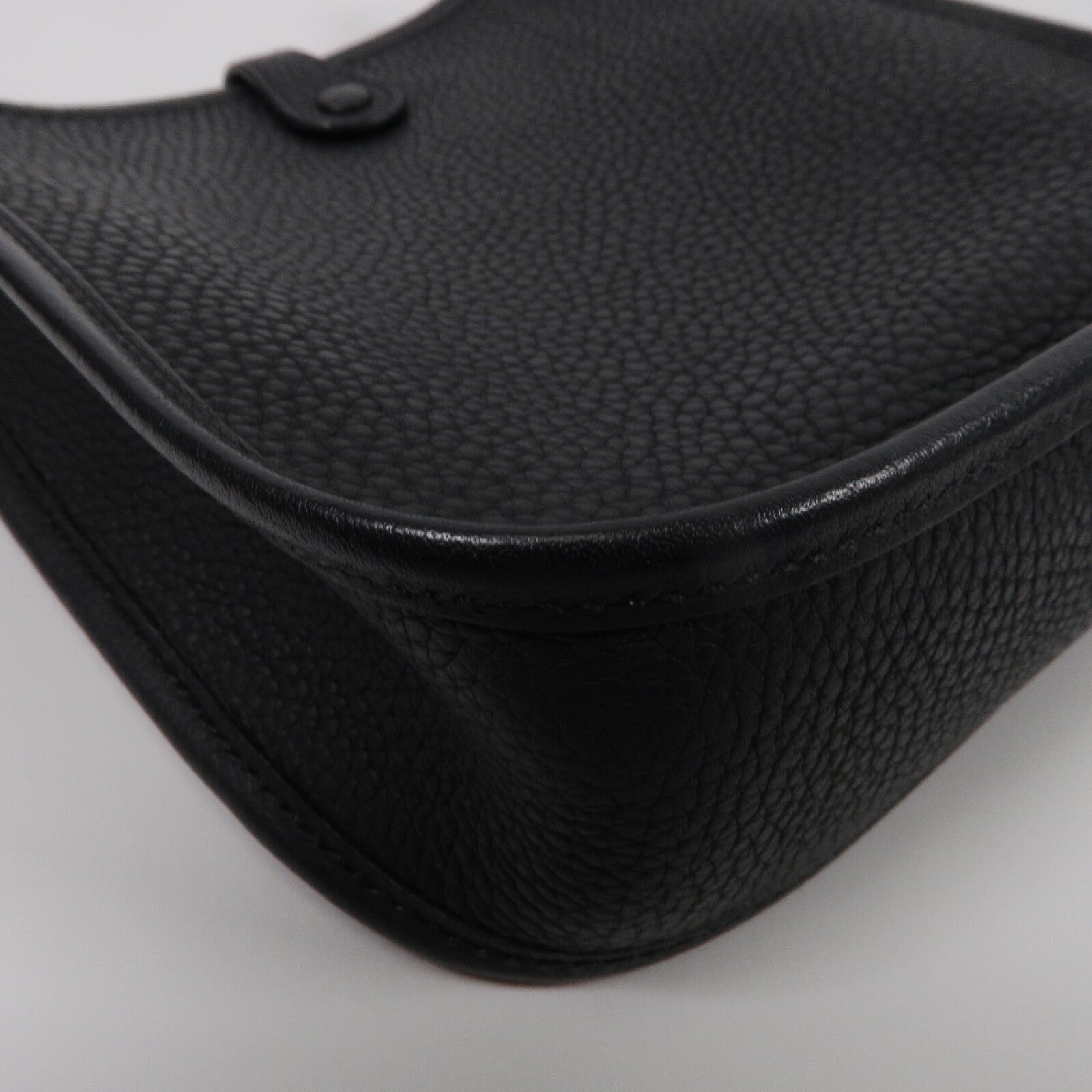 HERMES Clemence皮革Evelyne TPM肩背袋Noir