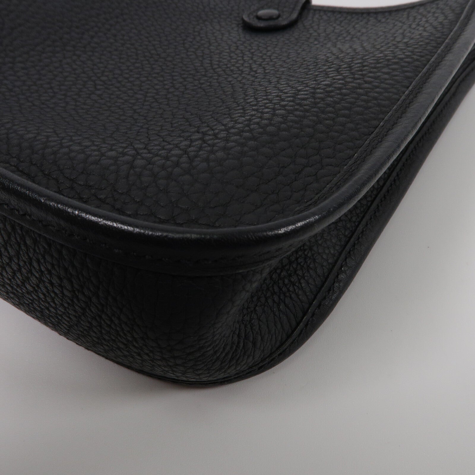 HERMES Clemence皮革Evelyne TPM肩背袋Noir