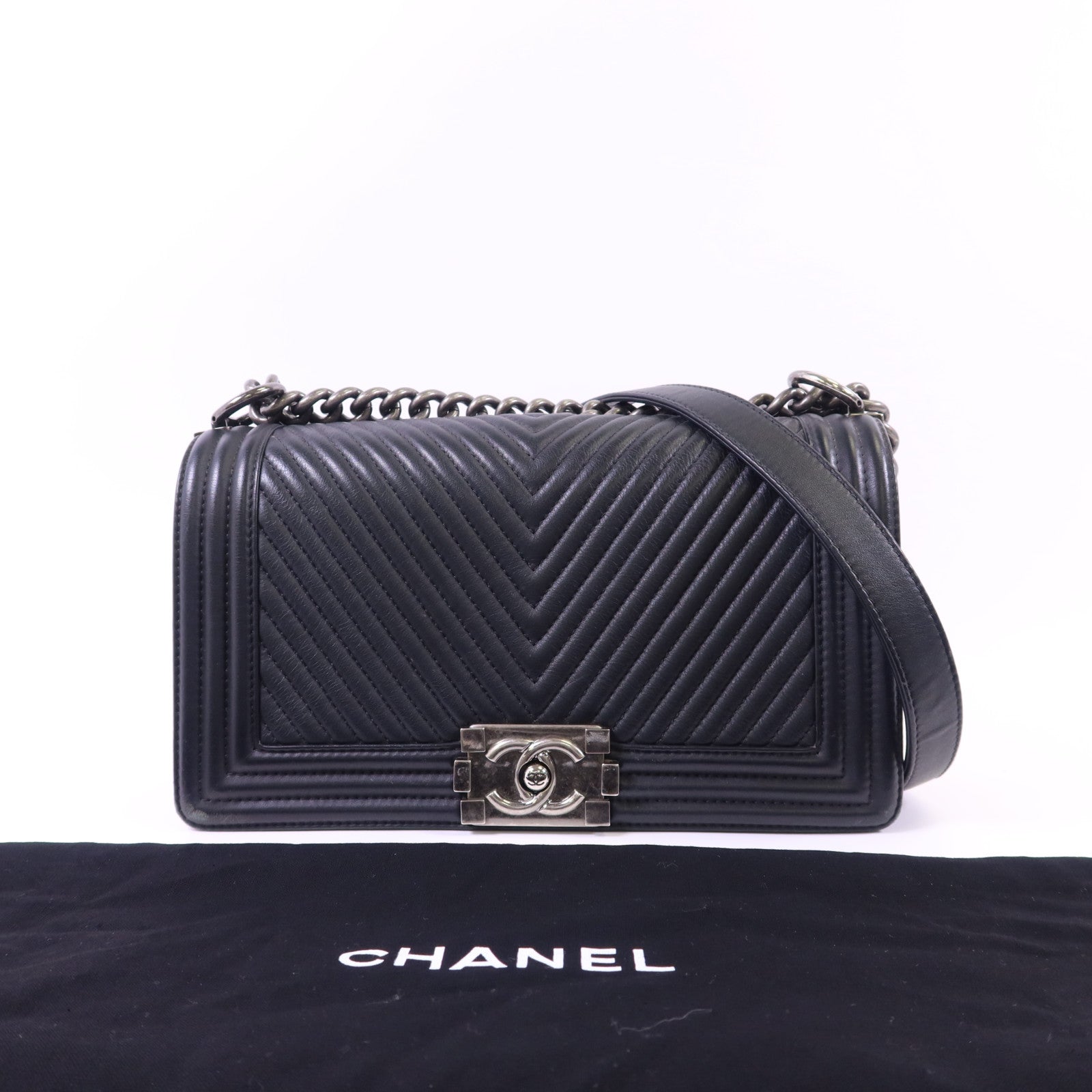 CHANEL 羊皮皮革Boy 25銀扣肩背袋