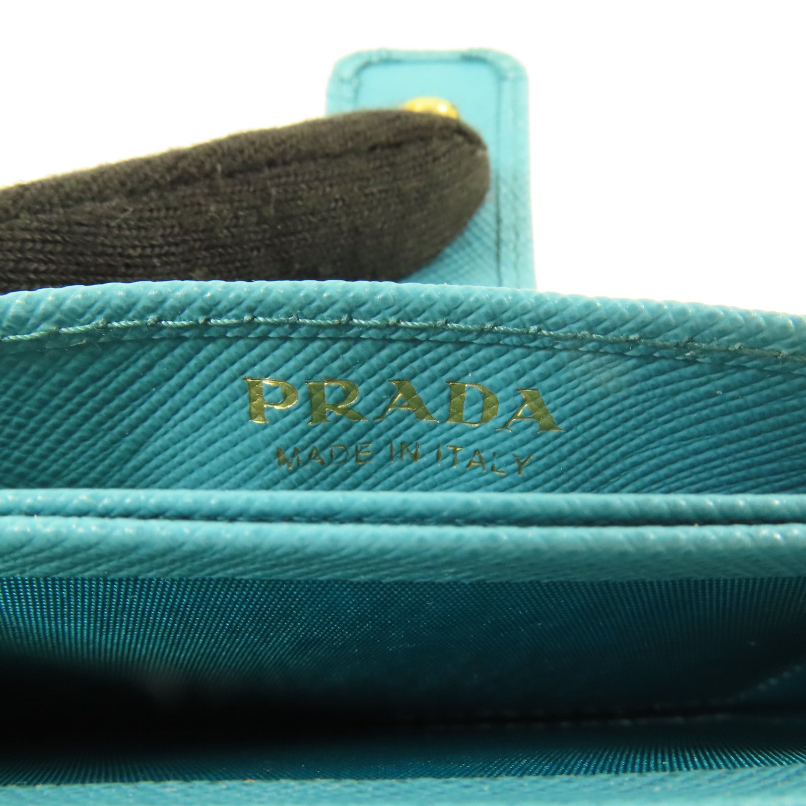PRADA Saffiano皮革Card case金扣卡片套