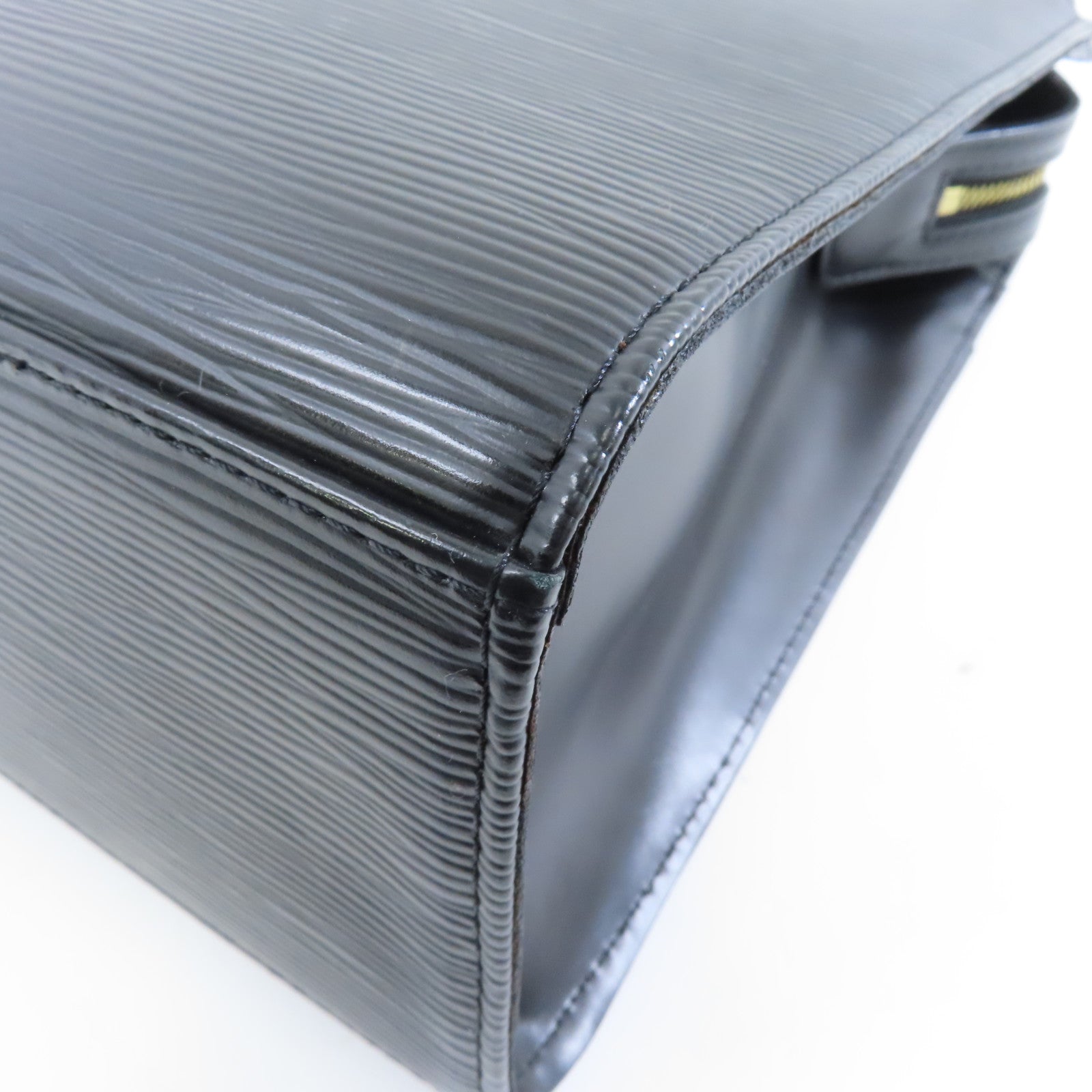 LOUIS VUITTON Epi Croisette PM金扣肩背袋黑色