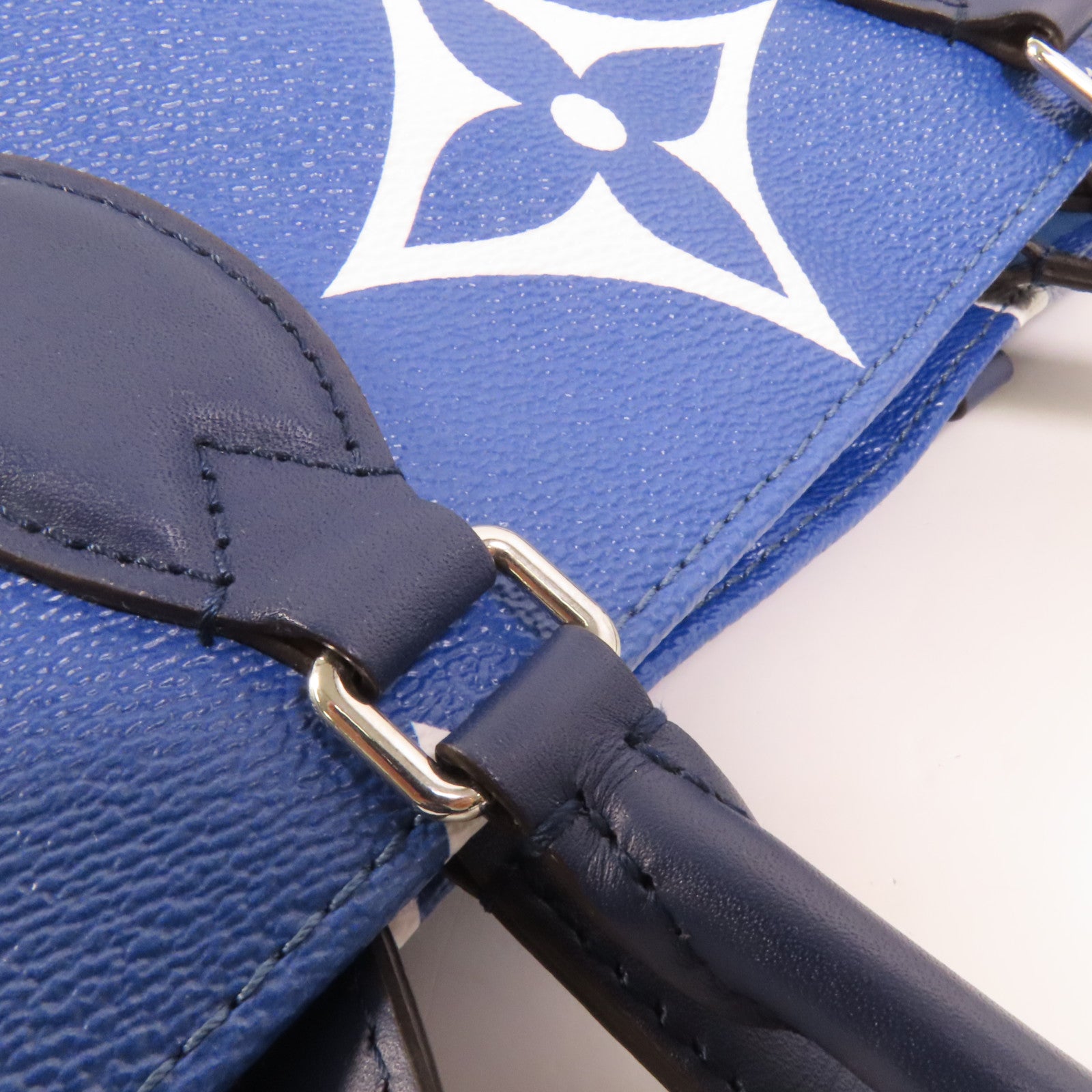 LOUIS VUITTON Monogram Escale On The Go銀扣手挽肩背兩用袋