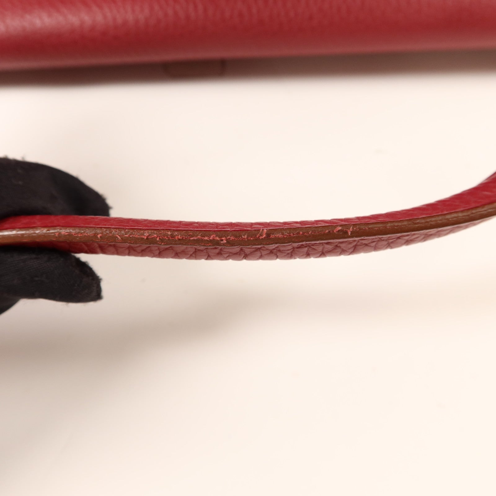 HERMES Clemence皮革Victoria銀扣手挽袋Rubis