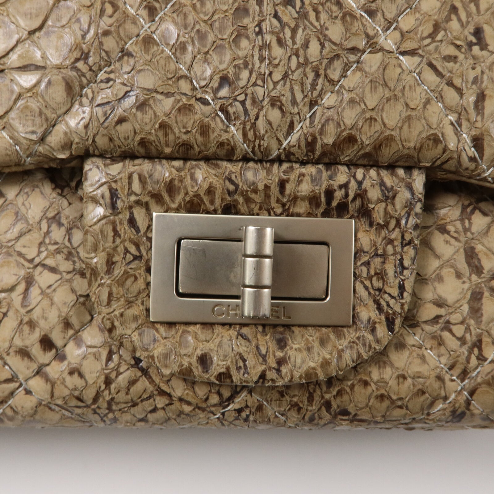 CHANEL 蛇皮皮革2.55 Reissue Large鏈帶肩背袋
