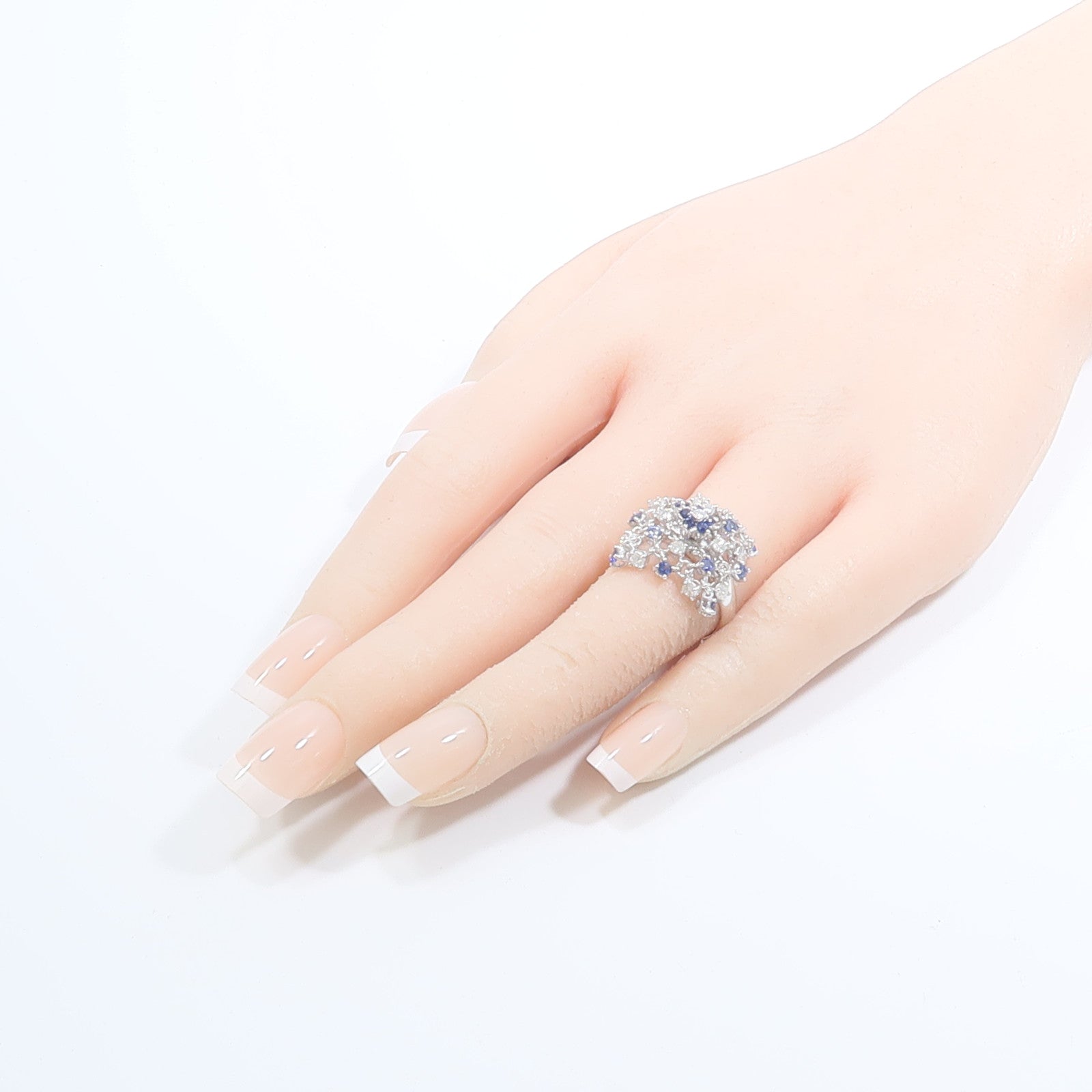 JEWELRY 18K白金Sapphire Diamond Ring藍寶石/鑽石戒指