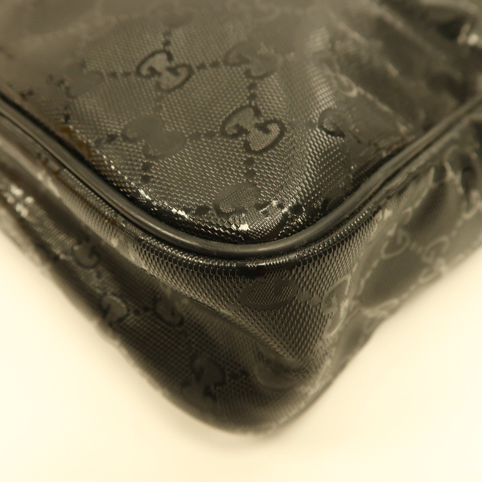 GUCCI 塗層帆布Shoulder Bag銀扣肩背袋黑色