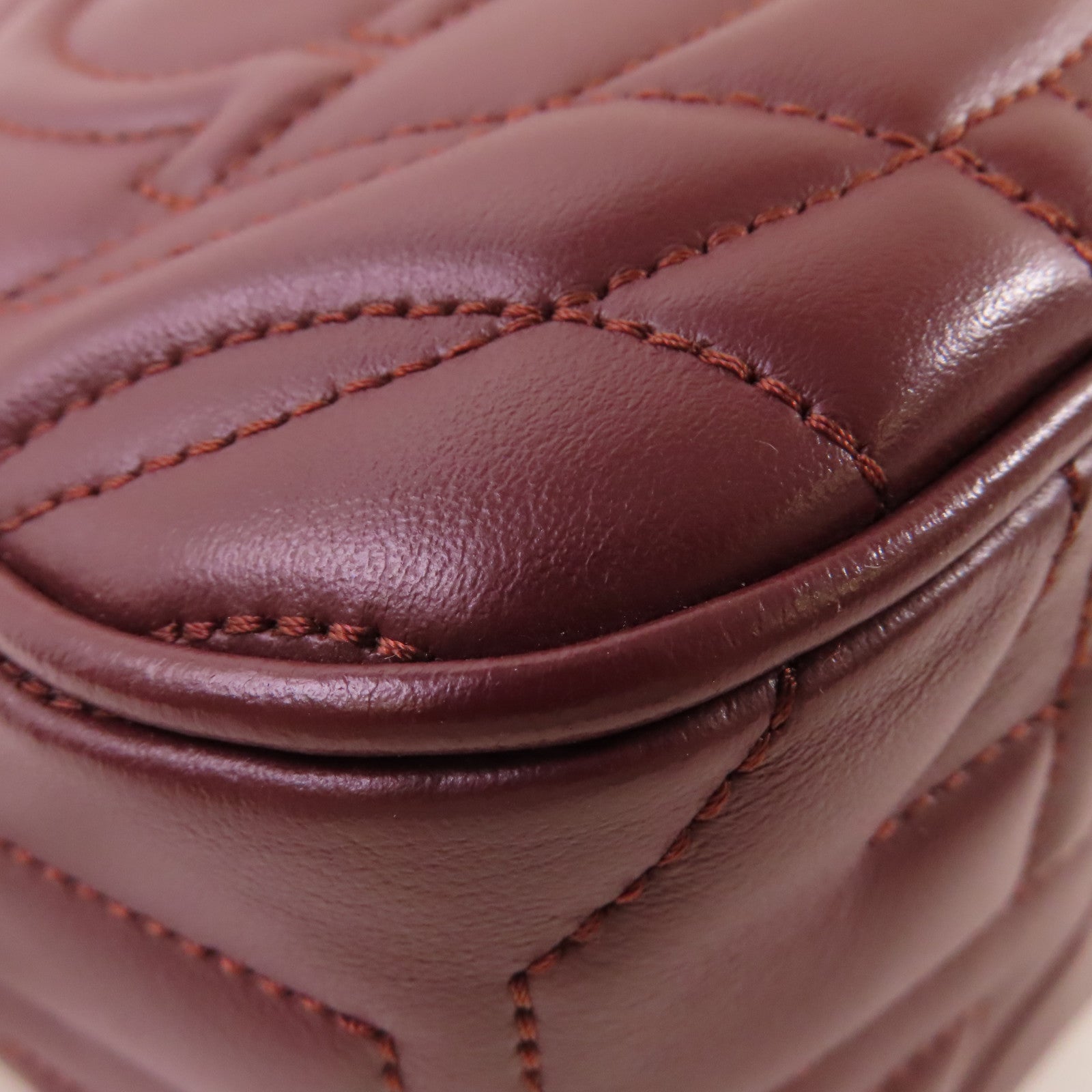 Salvatore Ferragamo 牛皮皮革Gancini Camera Shoulder Bag金扣肩背袋酒紅色