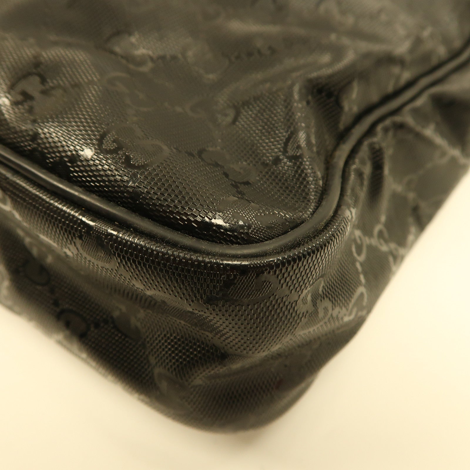 GUCCI 塗層帆布Shoulder Bag銀扣肩背袋黑色