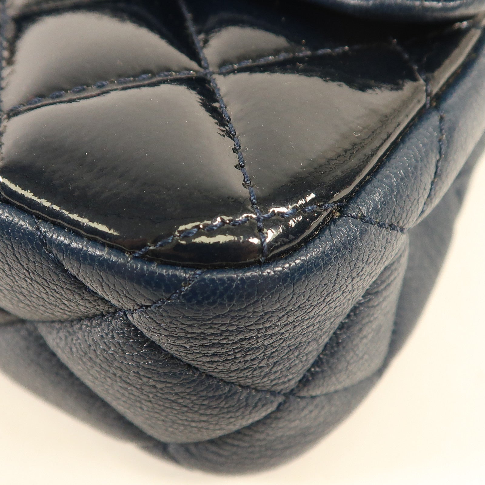 CHANEL 漆皮皮革Chain Shoulder鏈帶肩背袋