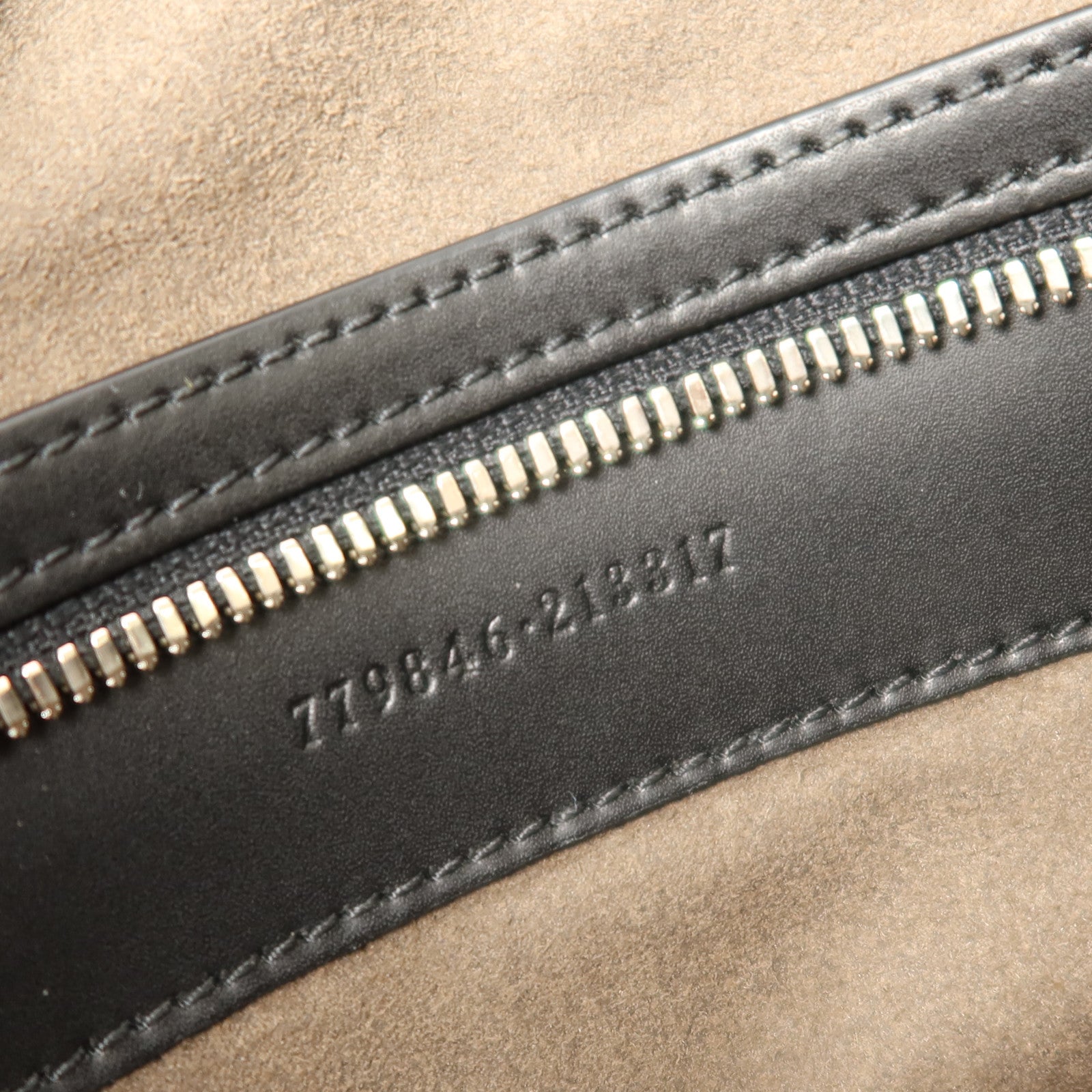 GUCCI 塗層帆布Shoulder Bag銀扣肩背袋