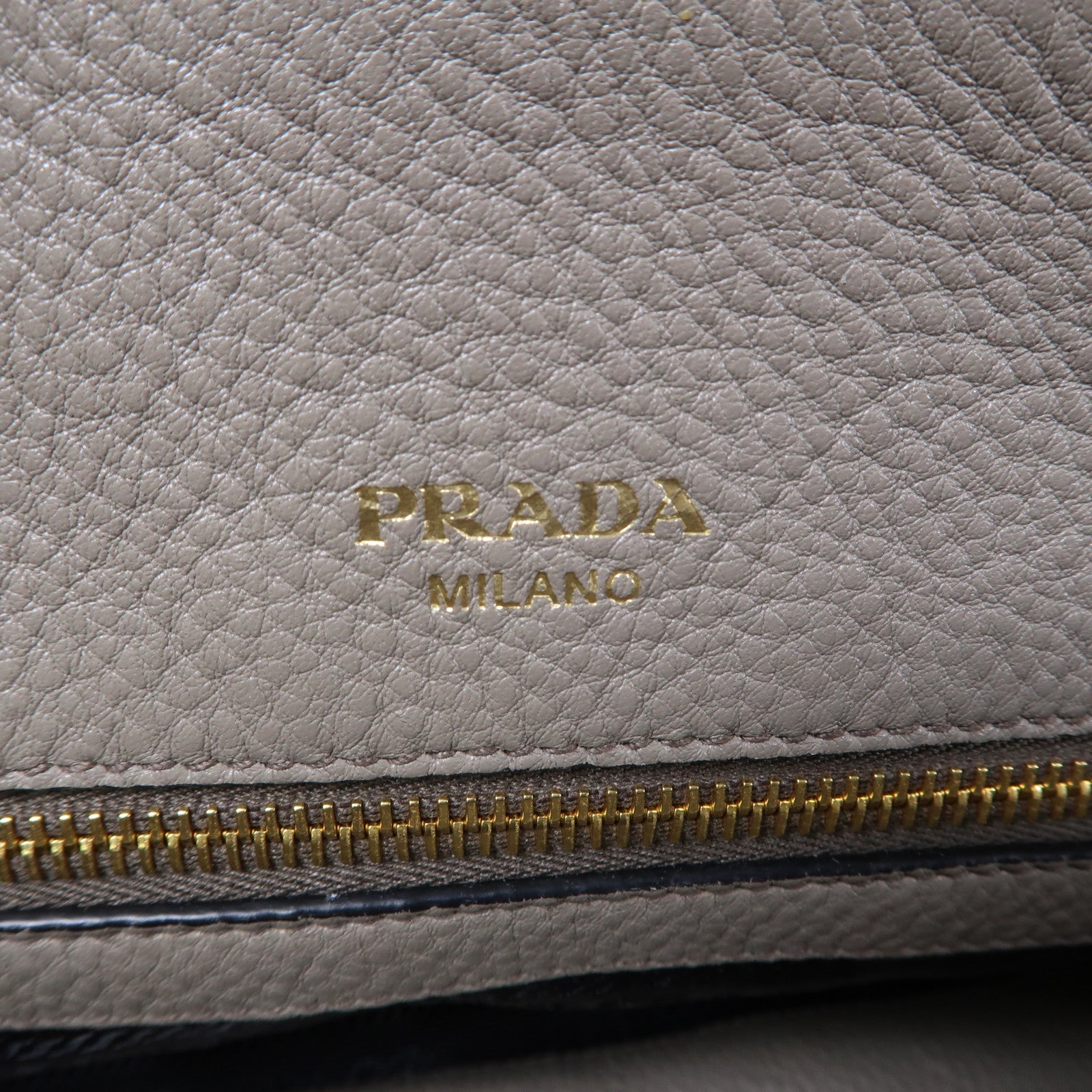 PRADA 皮革2 Way Shoulder金扣手挽肩背兩用袋啡色