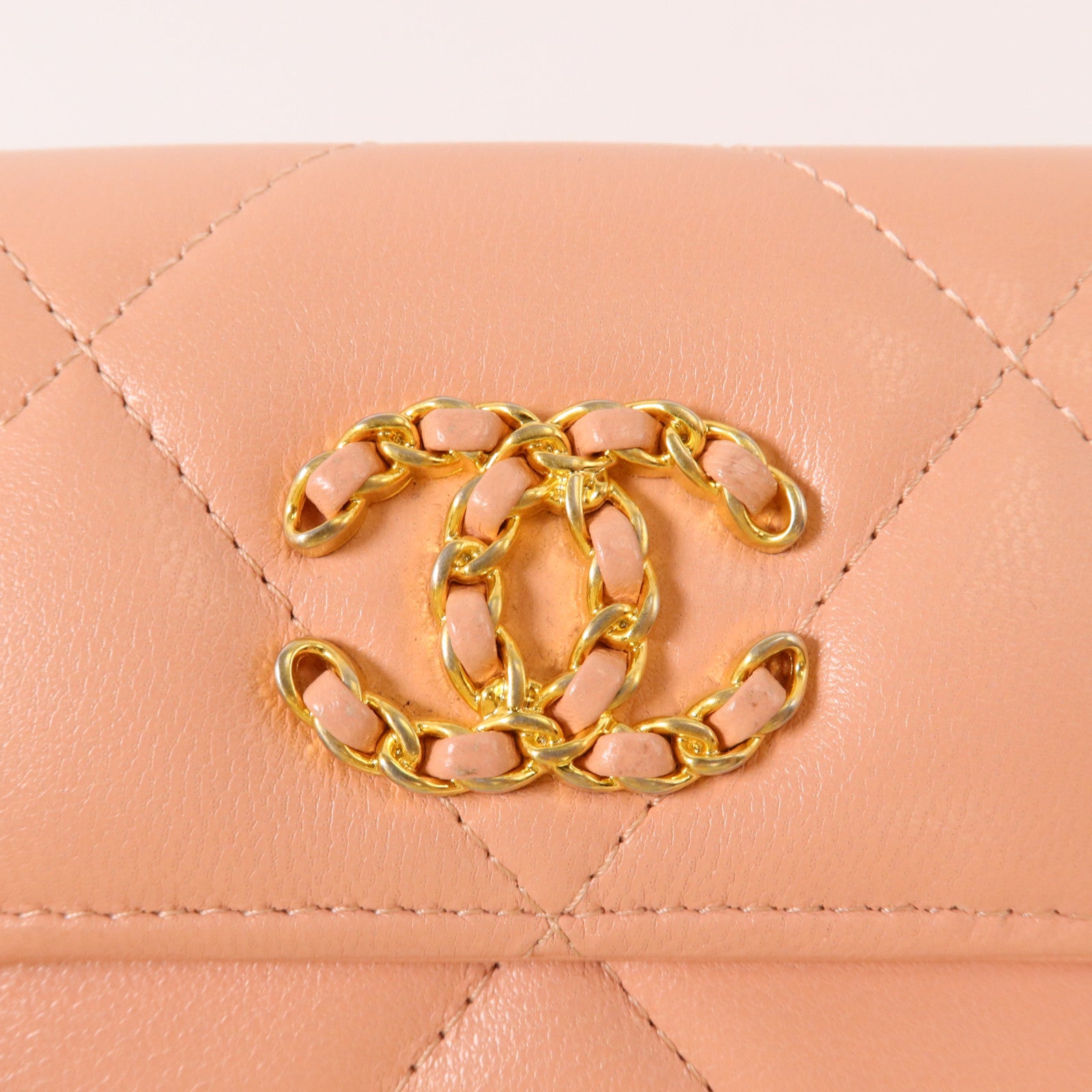 CHANEL 羊皮皮革Chanel 19 Small Flap Wallet金扣錢包