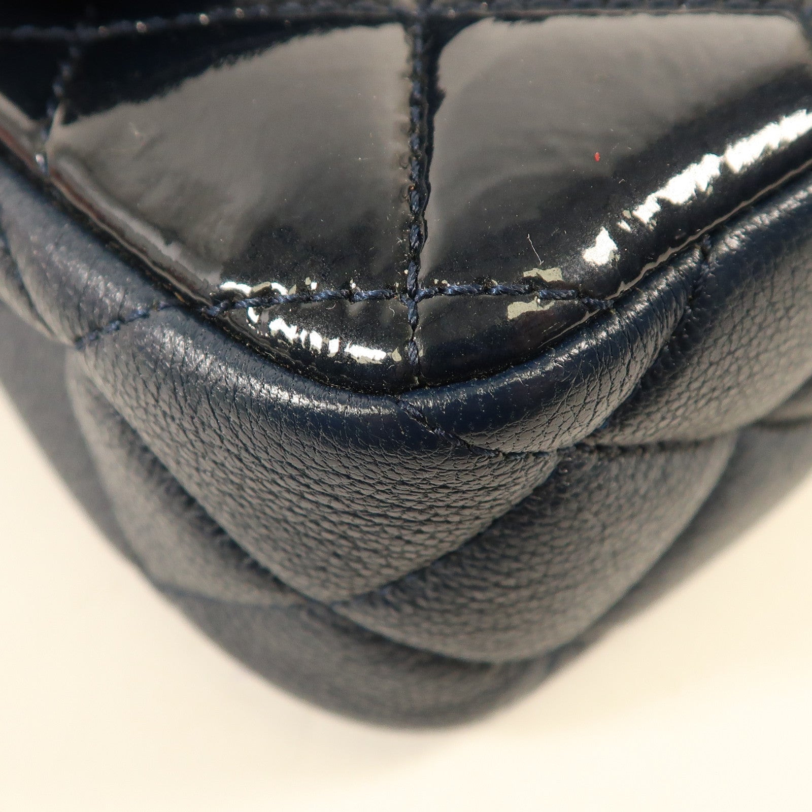 CHANEL 漆皮皮革Chain Shoulder鏈帶肩背袋