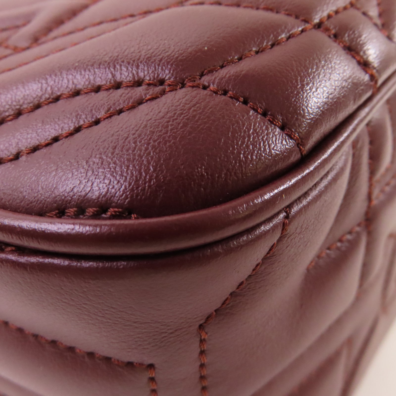 Salvatore Ferragamo 牛皮皮革Gancini Camera Shoulder Bag金扣肩背袋酒紅色