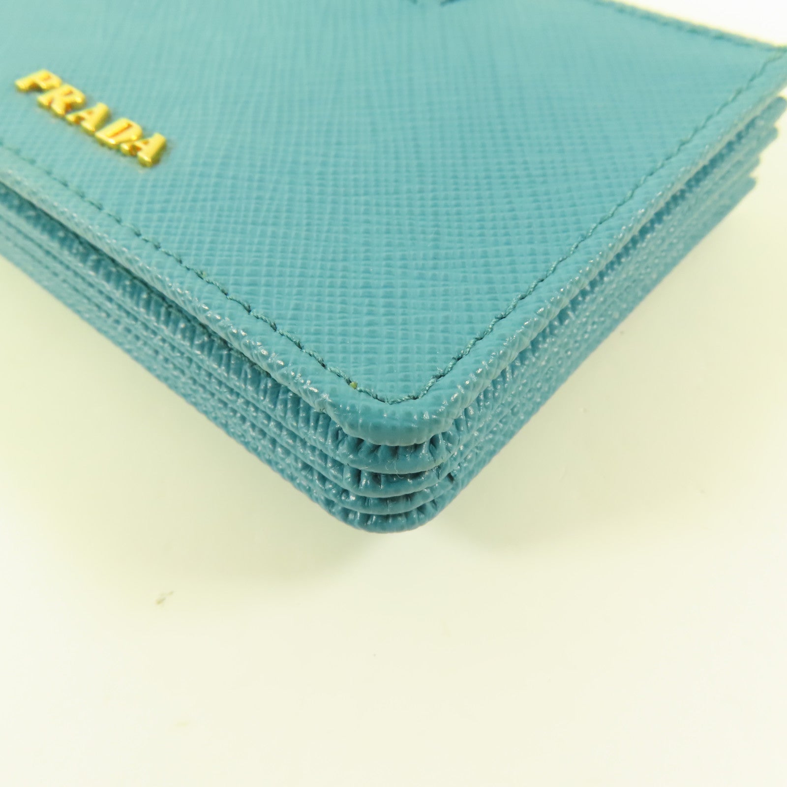 PRADA Saffiano皮革Card case金扣卡片套