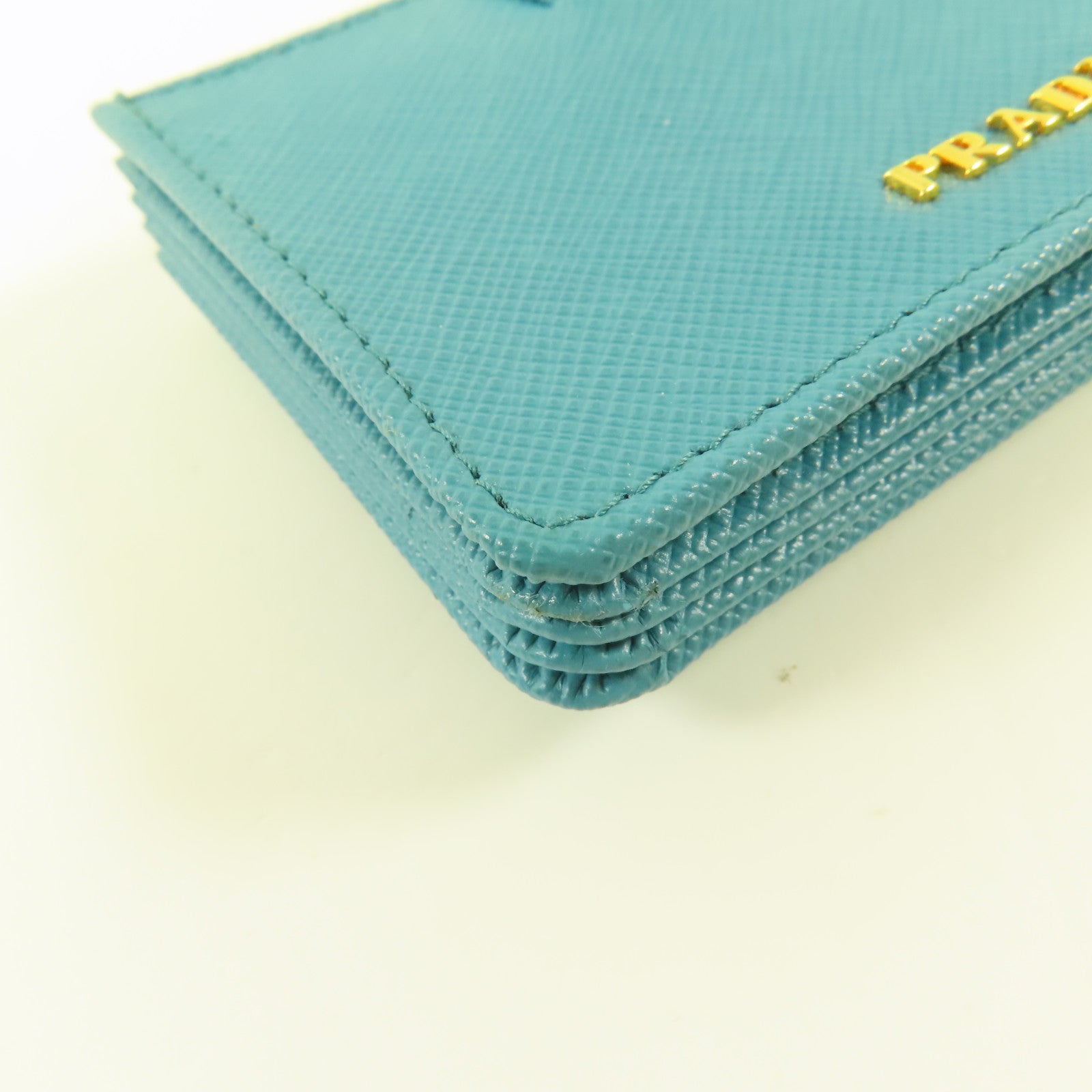 PRADA Saffiano皮革Card case金扣卡片套