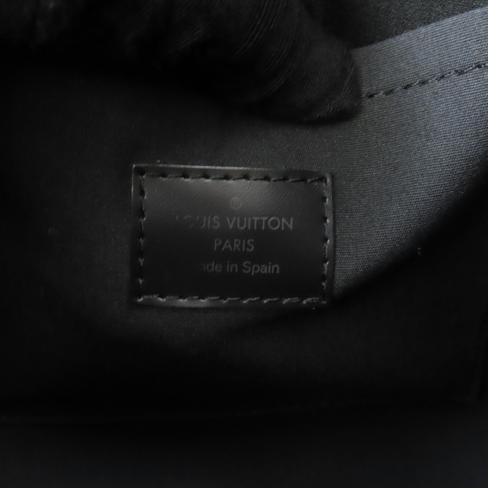 LOUIS VUITTON Epi Croisette PM金扣肩背袋黑色