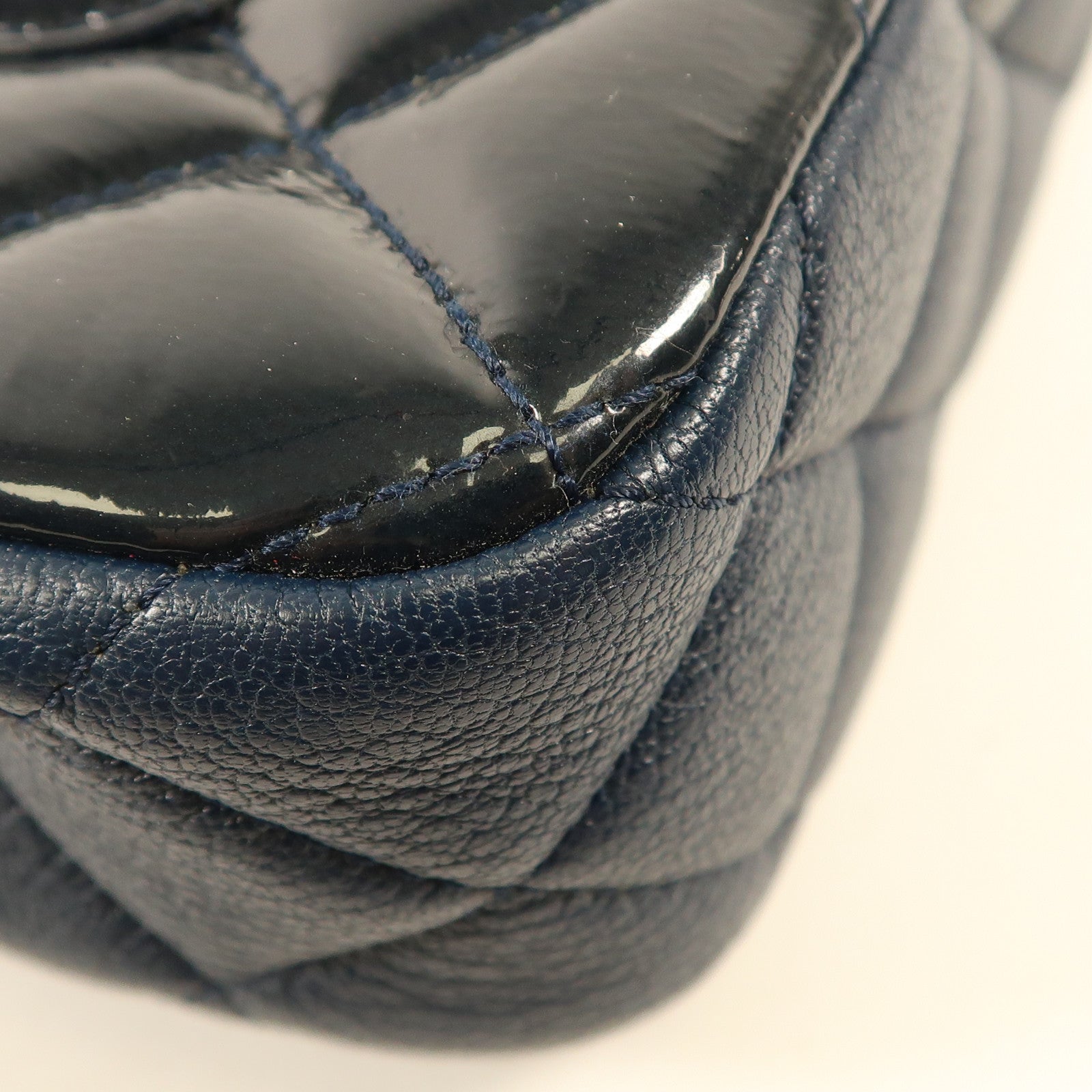 CHANEL 漆皮皮革Chain Shoulder鏈帶肩背袋