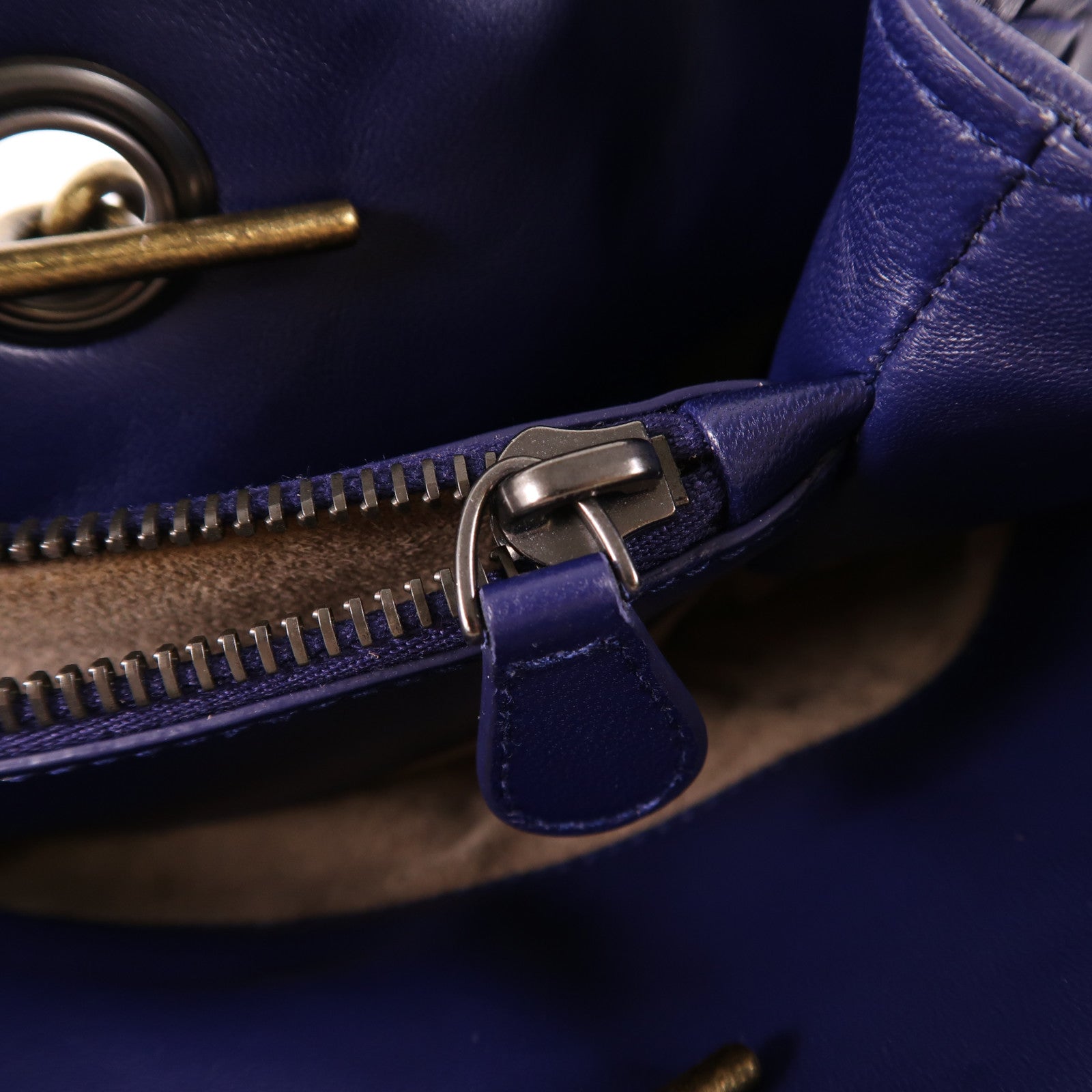 BOTTEGA VENETA 羊皮皮革Shoulder Bag肩背袋