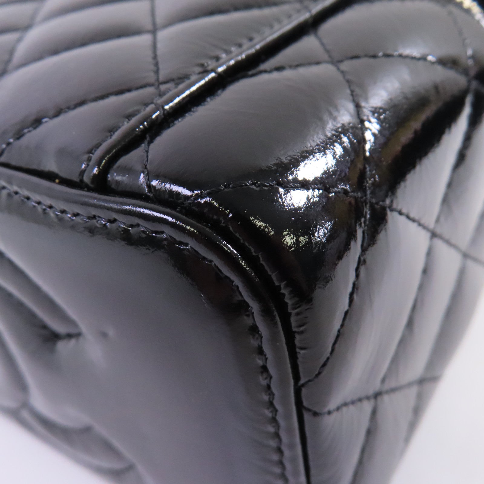 CHANEL 【激減優惠】漆皮皮革Vanity Case金扣鏈帶手挽肩背兩用袋