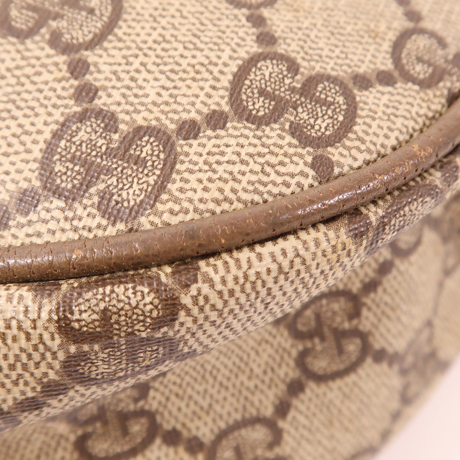 GUCCI 【激減優惠】塗層帆布Vintage Shoulder Bag金扣肩背袋