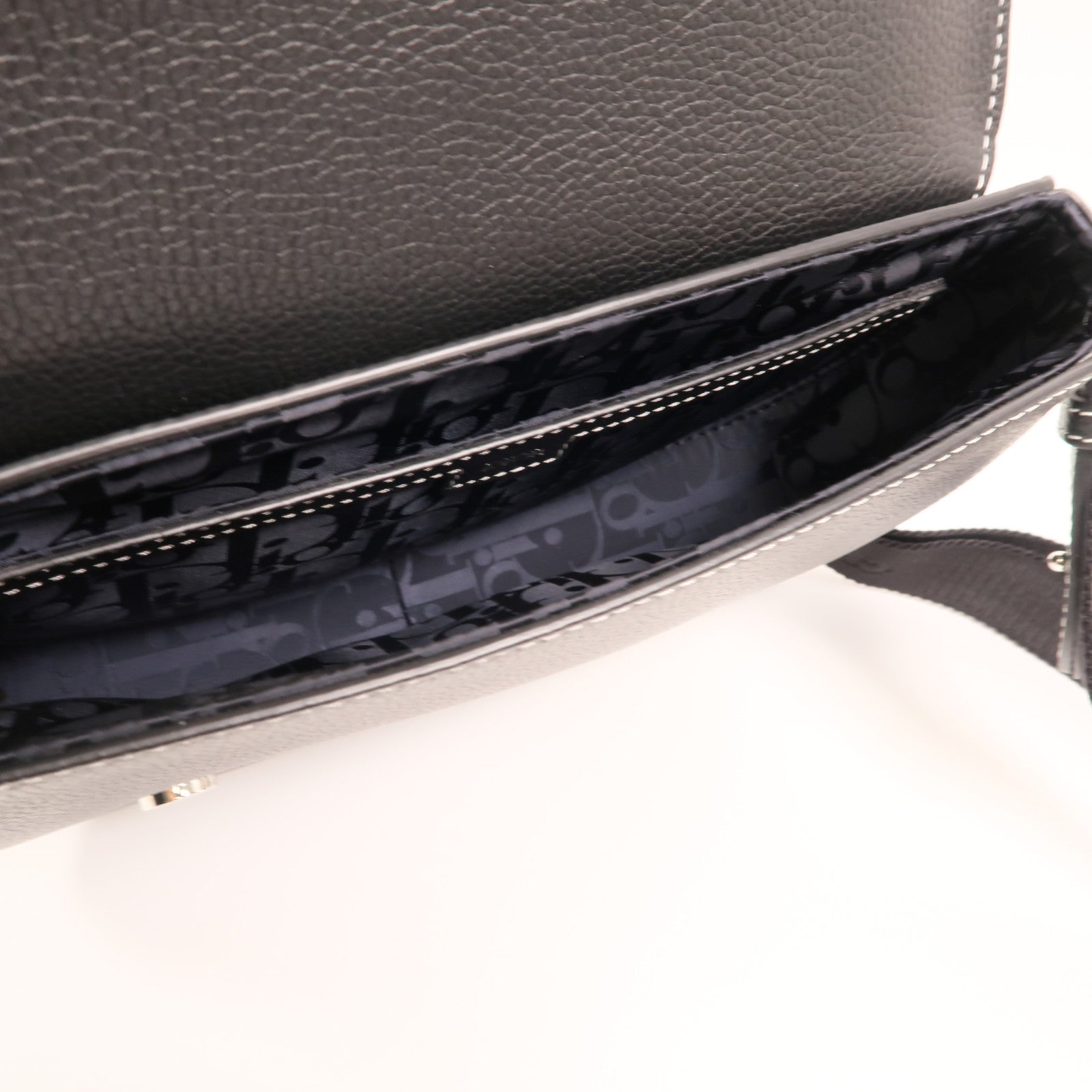 Dior 【激減優惠】牛皮皮革Saddle Grained銀扣肩背袋
