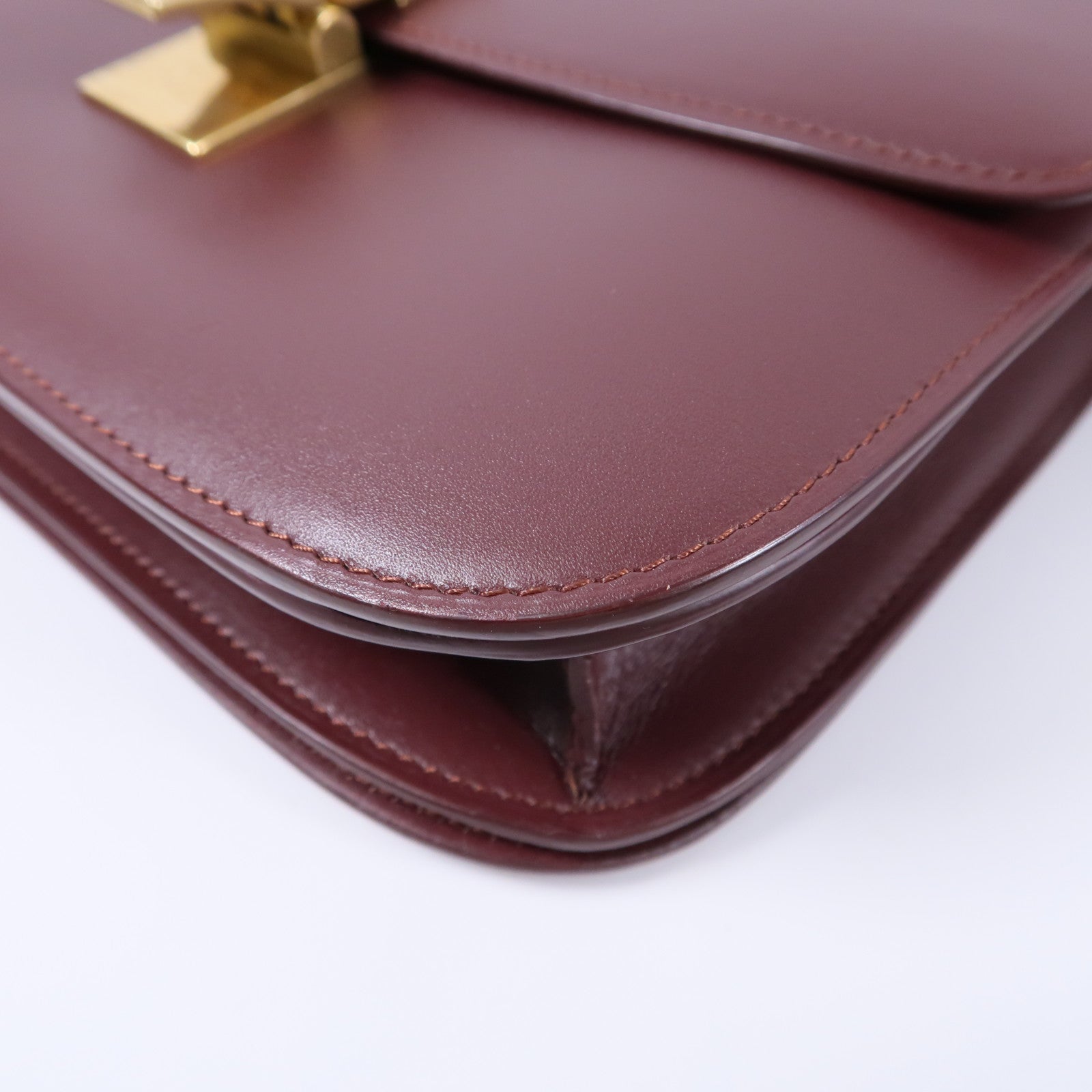 CELINE 牛皮皮革Classic Box Medium肩背袋